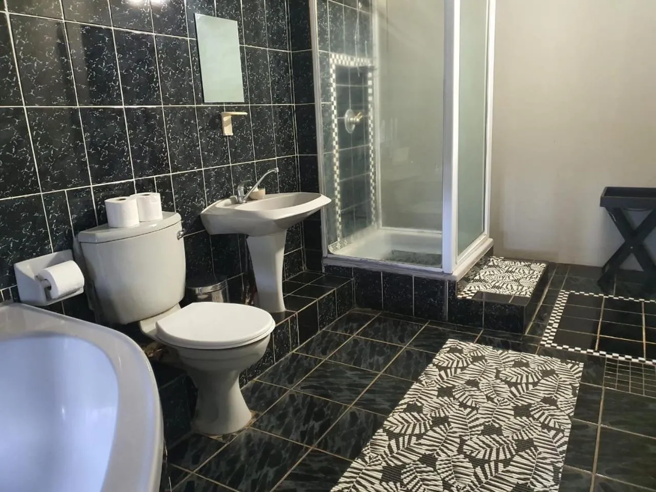 Shower in KatiKati Eco Lodge