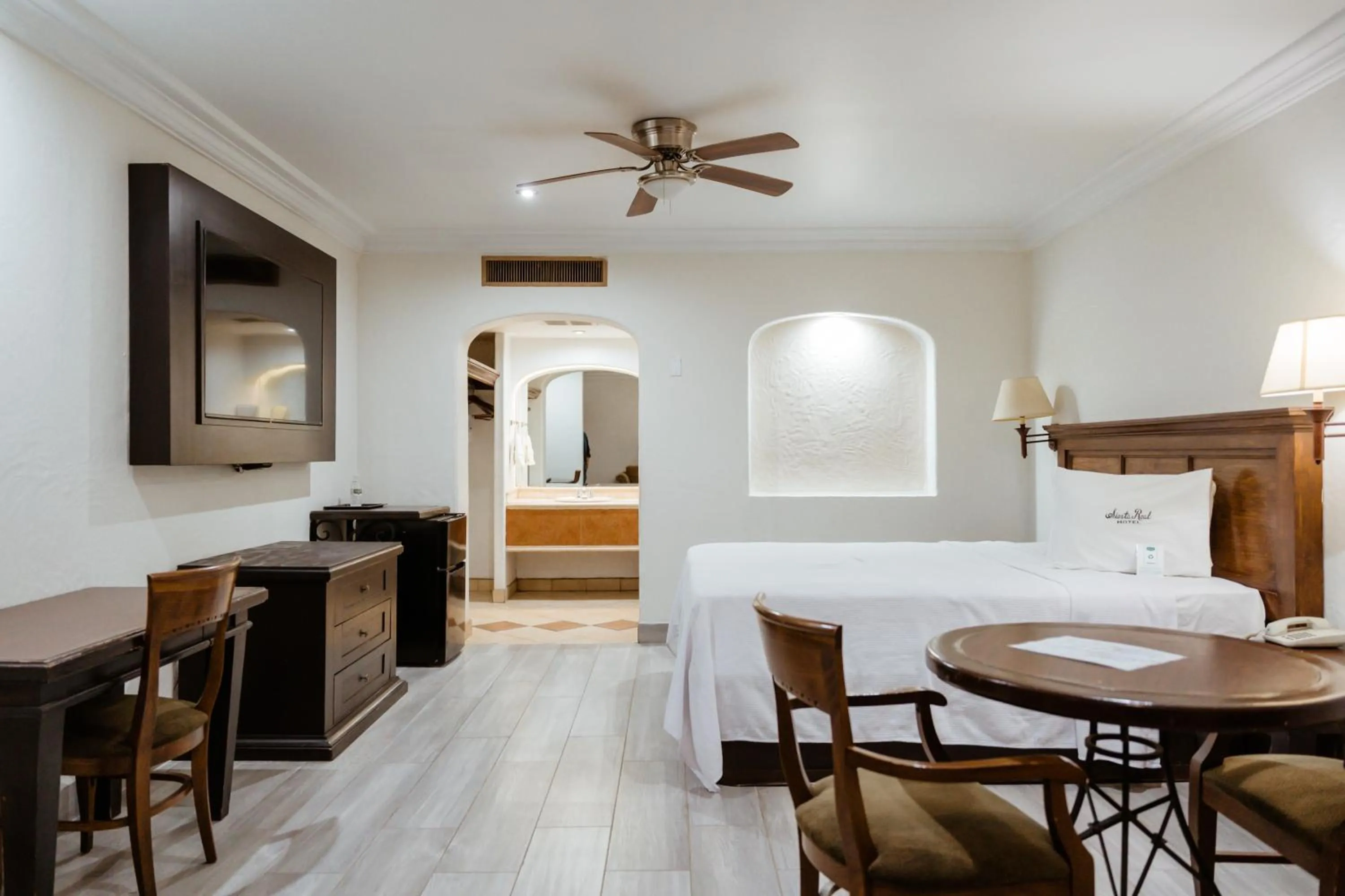 Bed in Hotel Siesta Real