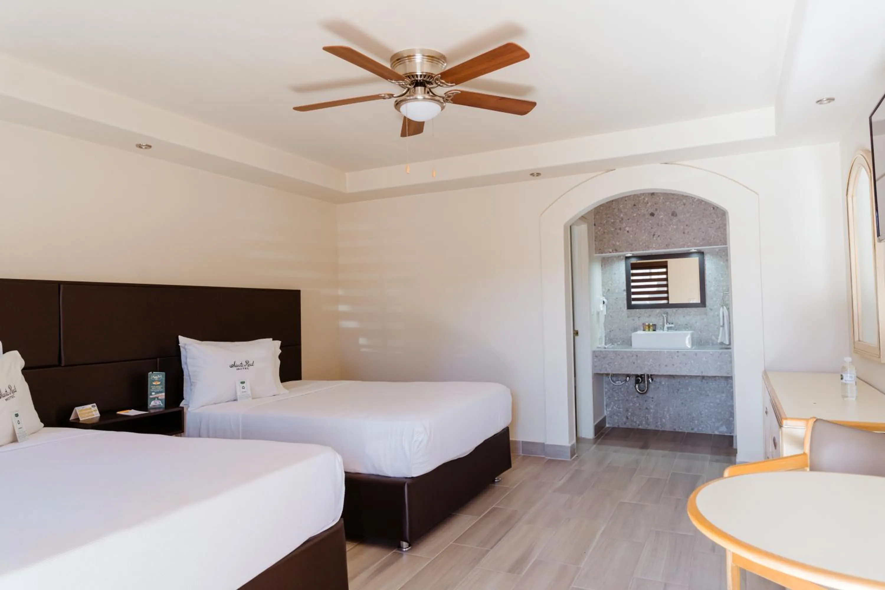 Bed in Hotel Siesta Real