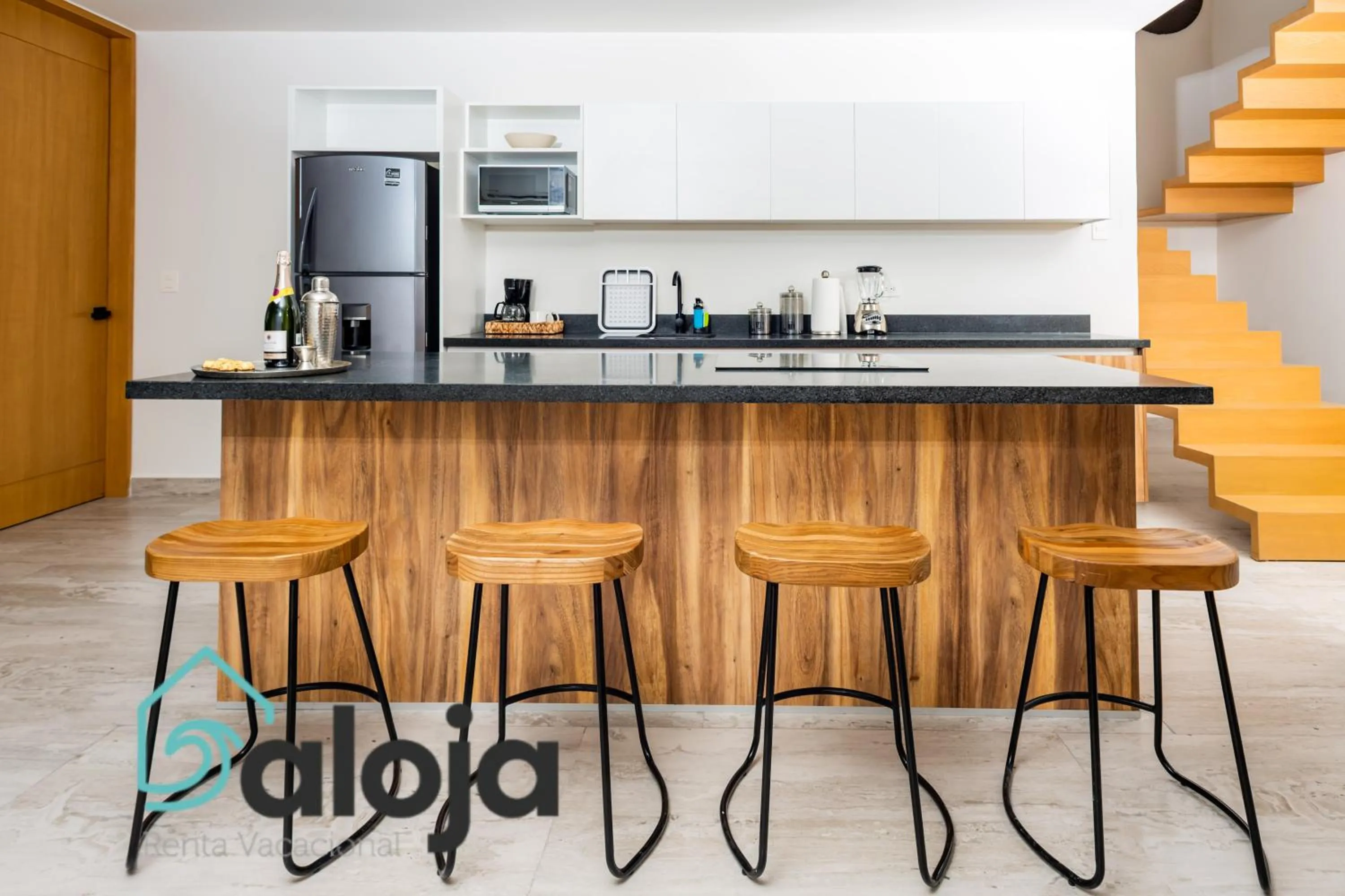 Kitchen or kitchenette in Torre Sofia - By Aloja RV