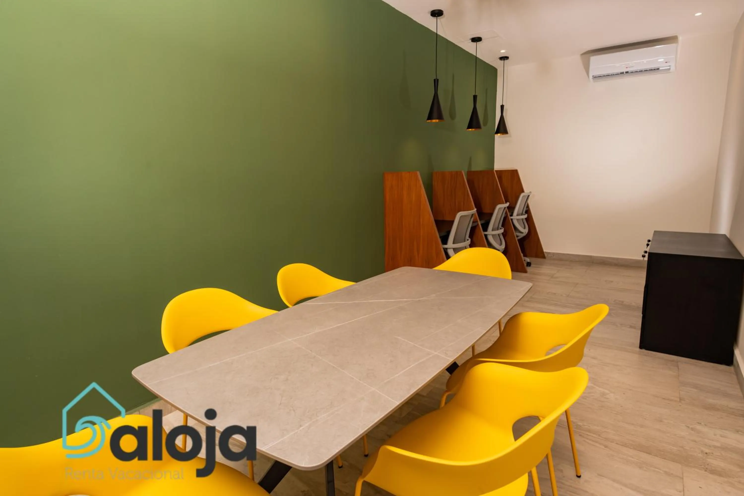 Meeting/conference room in Torre Sofia - By Aloja RV