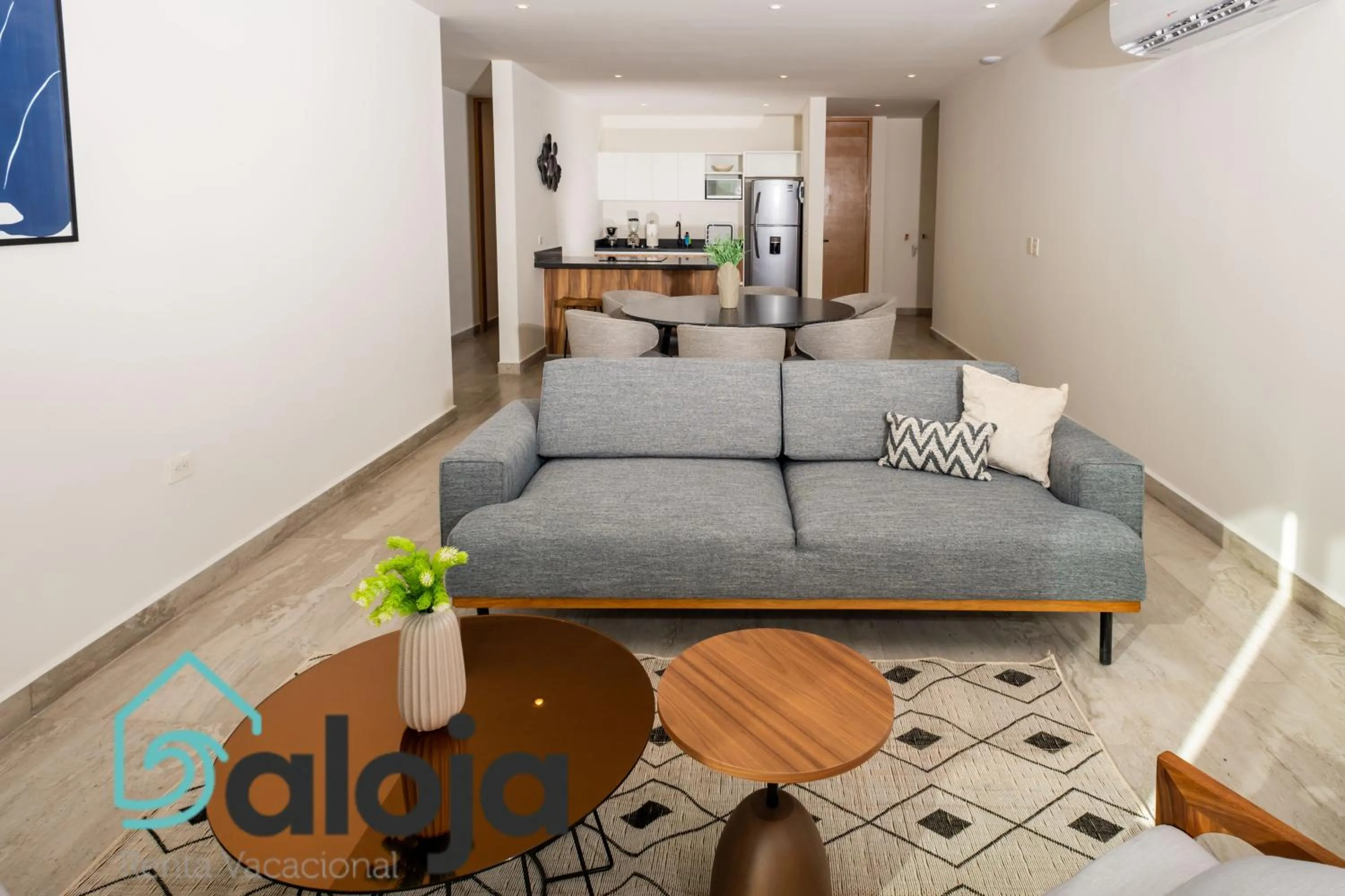 Living room in Torre Sofia - By Aloja RV