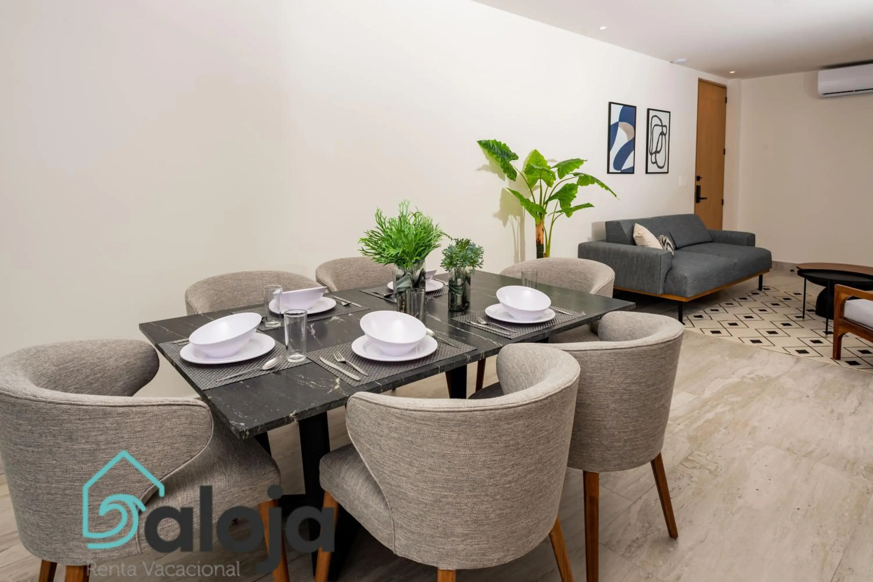 Seating area in Torre Sofia - By Aloja RV