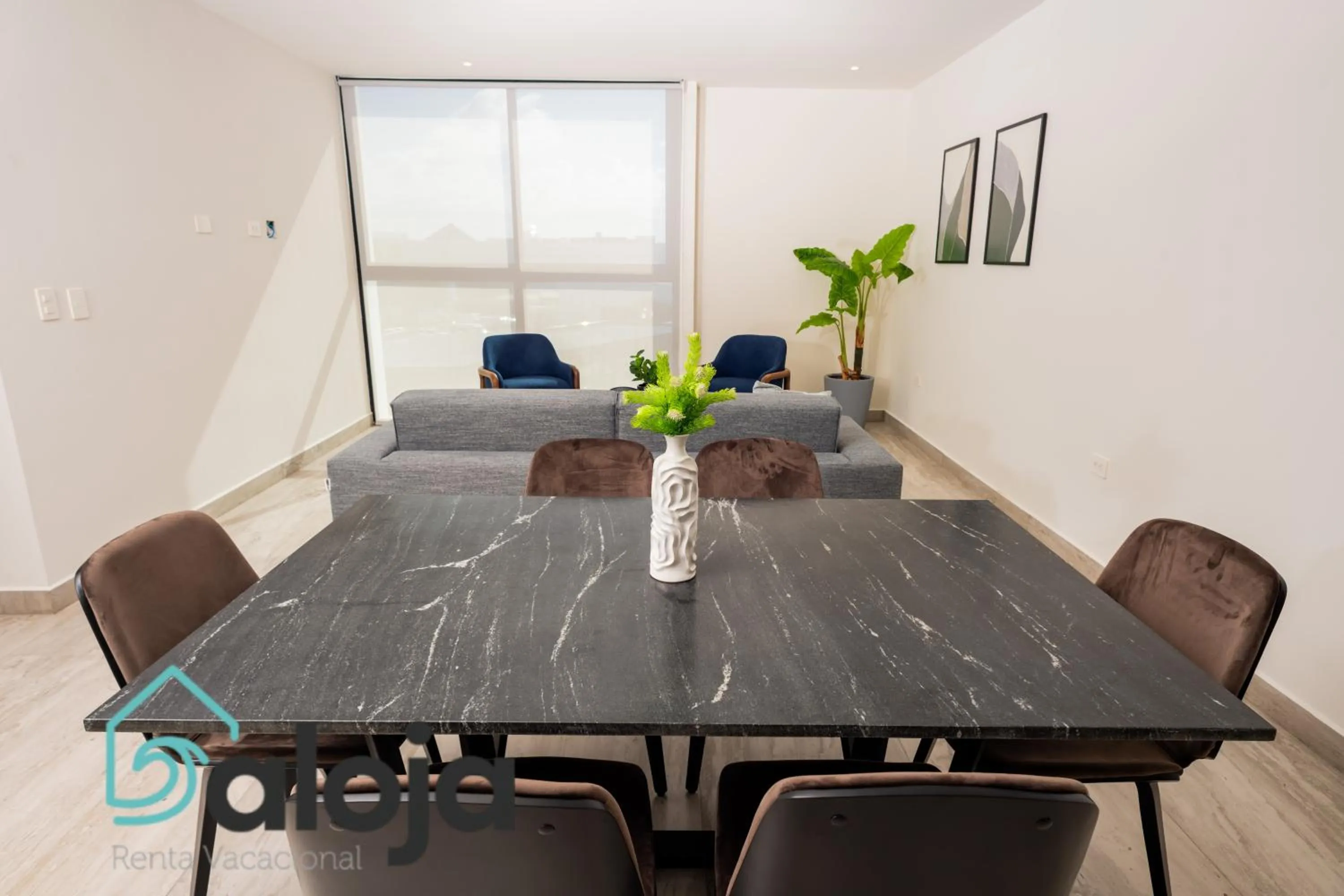 Living room in Torre Sofia - By Aloja RV