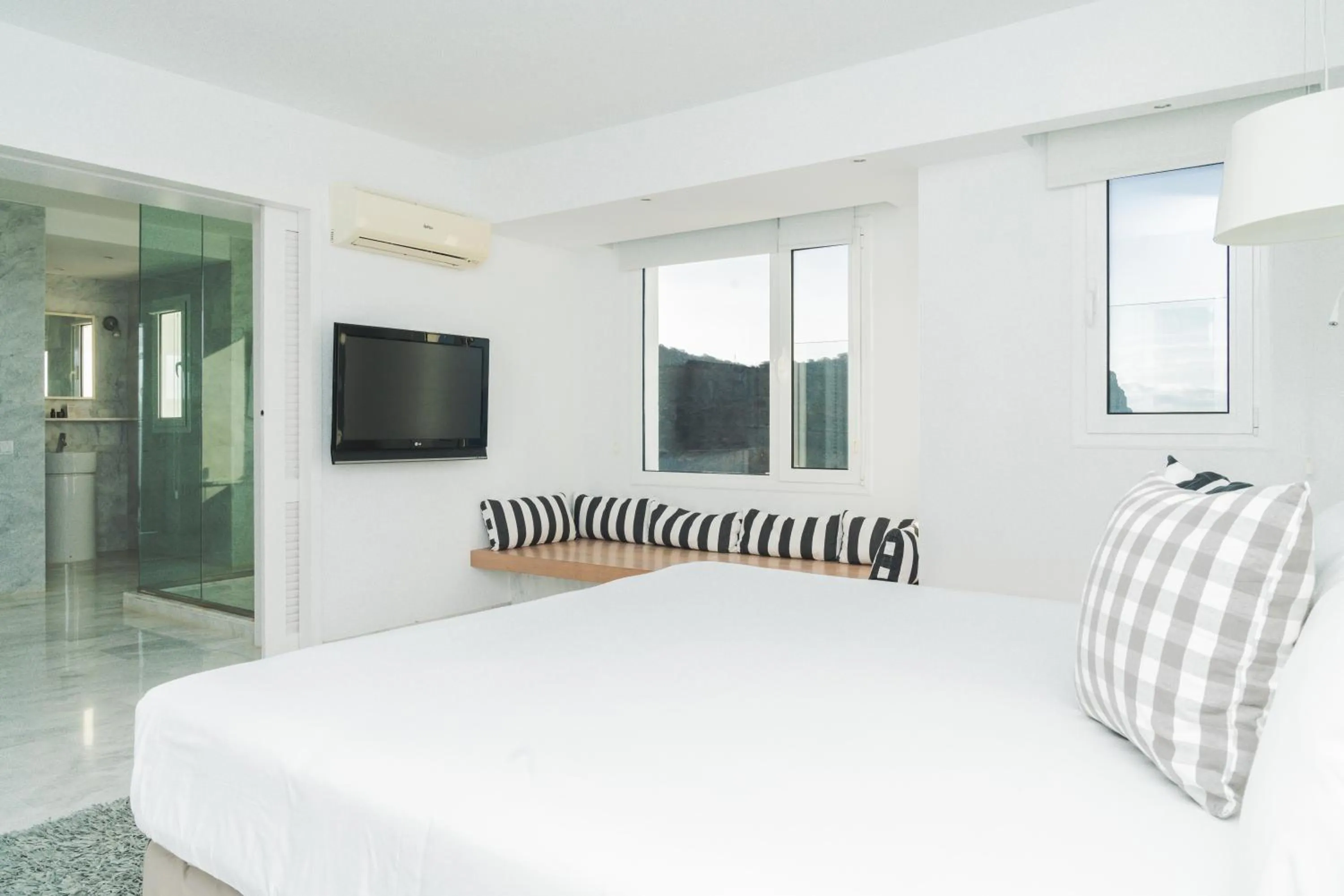 Photo of the whole room, Bed in Marina Bayview Gran Canaria - Adults Only