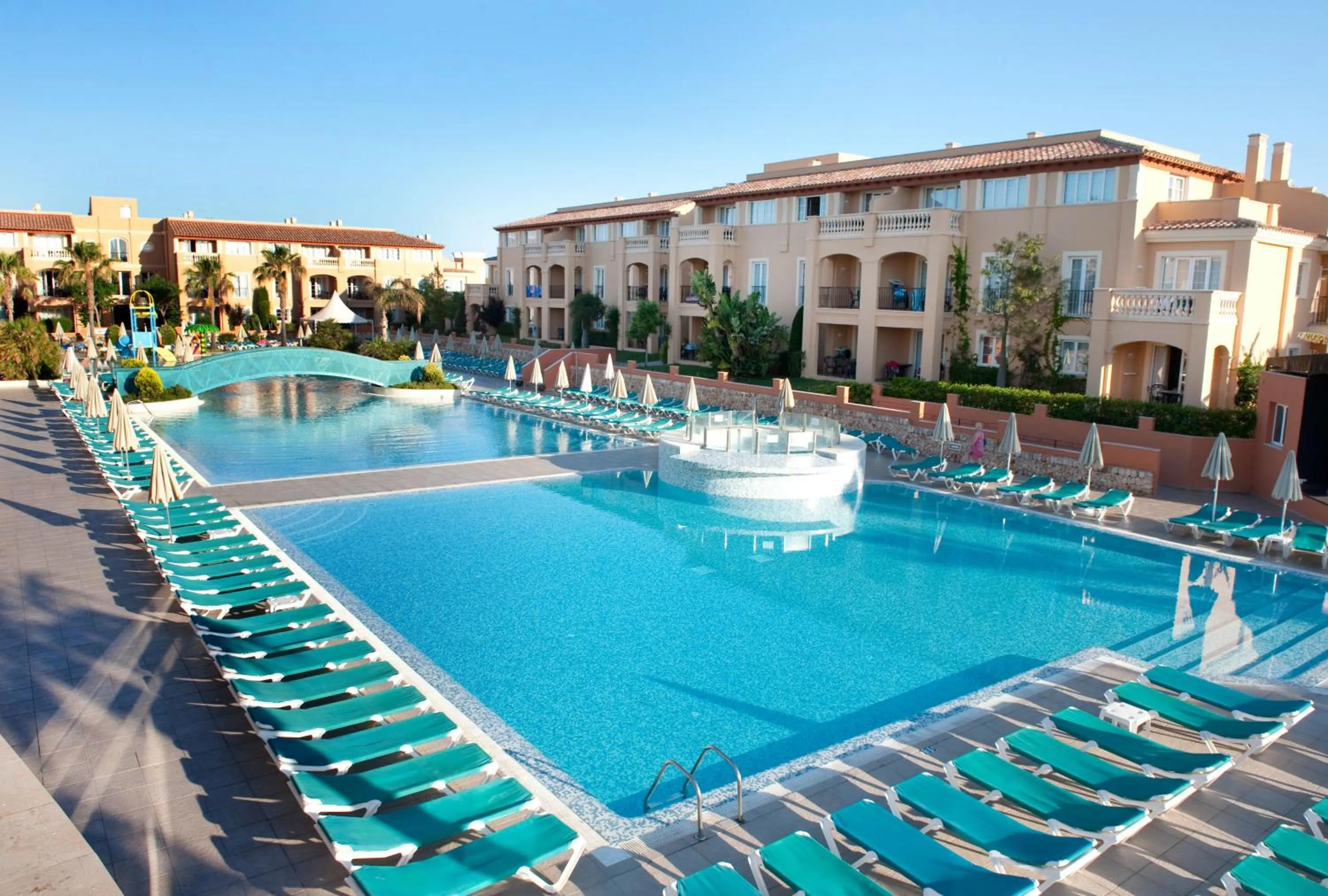 Swimming pool in Grupotel Club Turquesa Mar