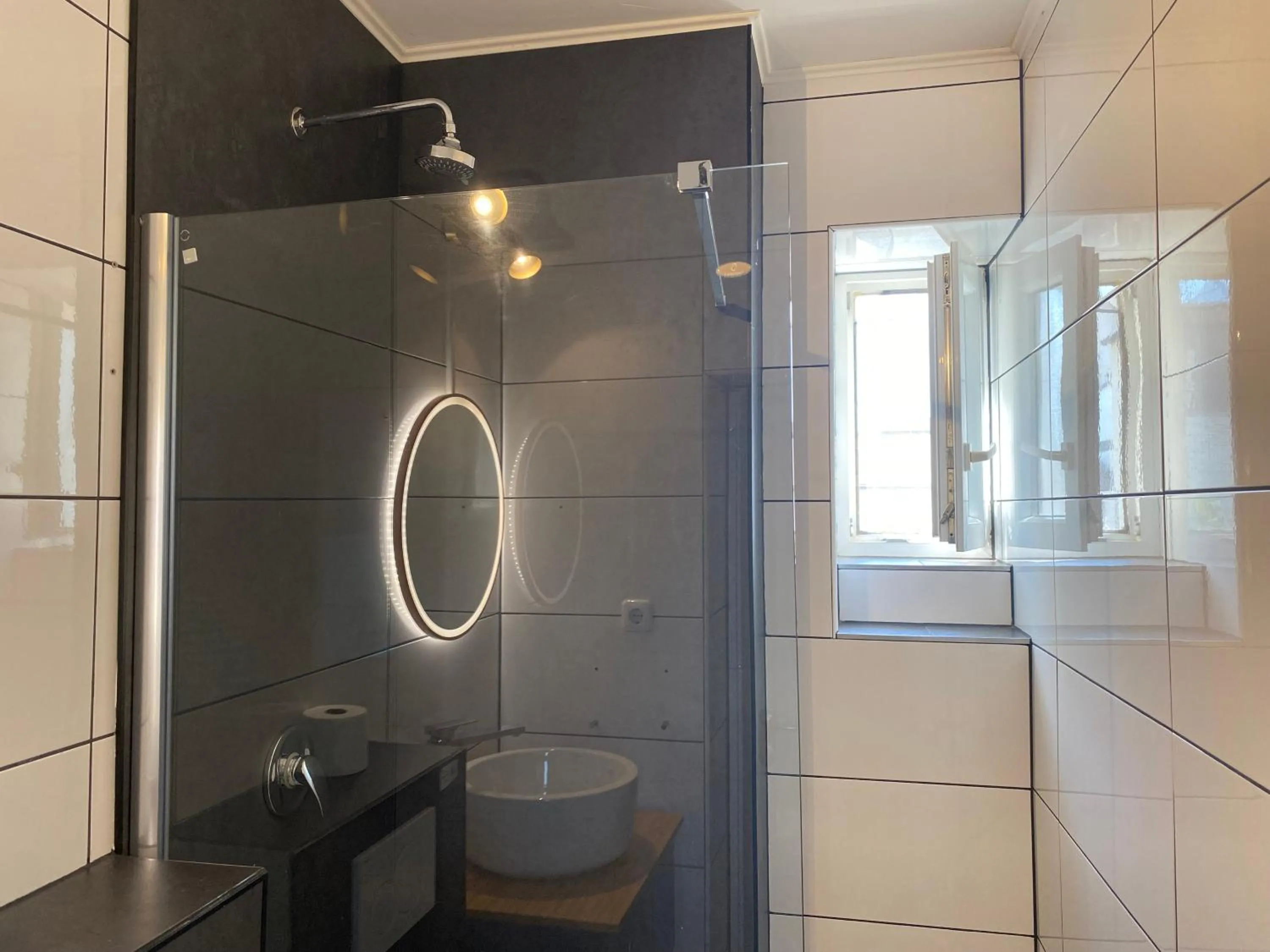 Hotel Petite Königsallee SELF CHECK-IN