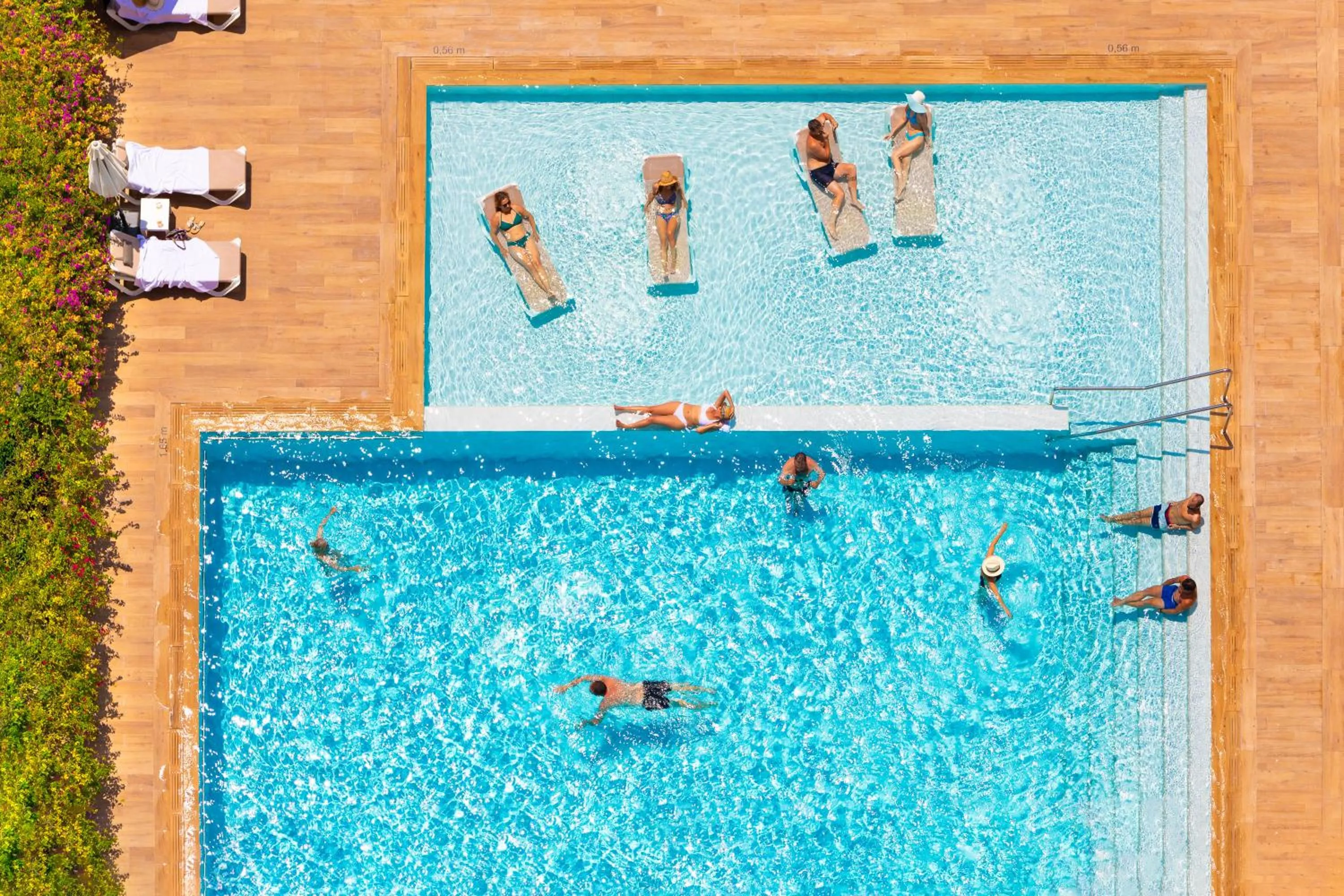 Swimming pool in Hotel Don Pancho - Designed for Adults