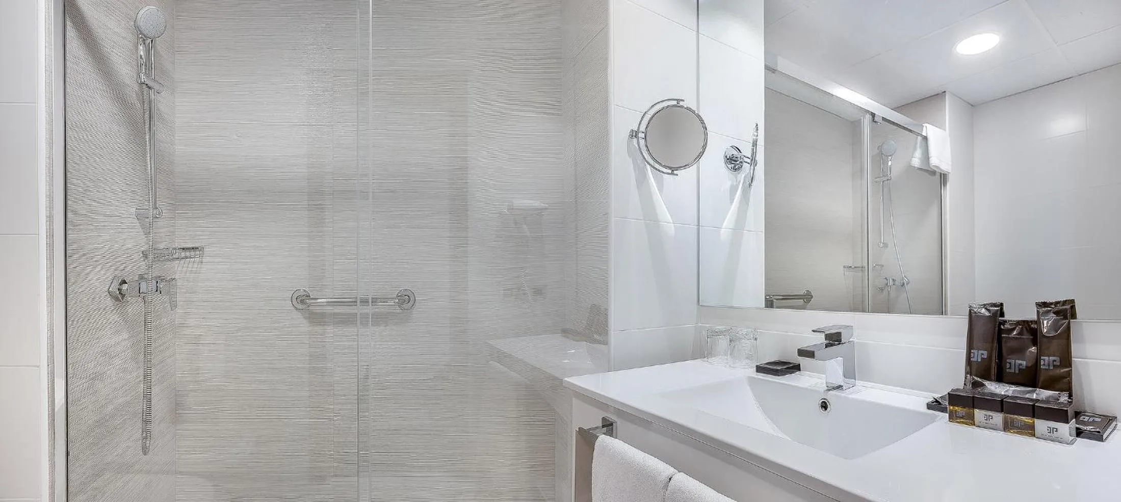 Shower in Hotel Don Pancho - Designed for Adults