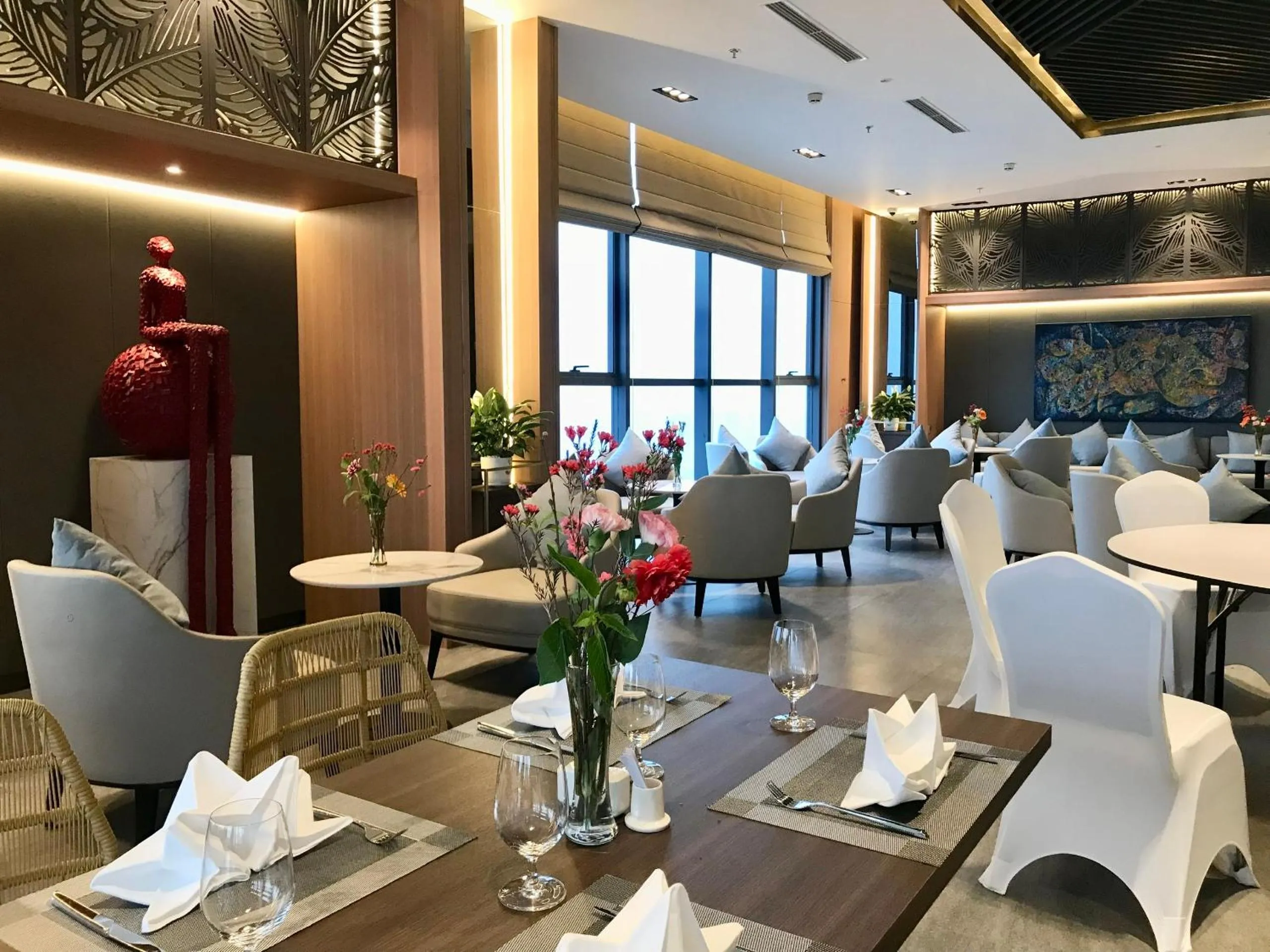 Lounge or bar in Grand K Hotel Suites Hanoi