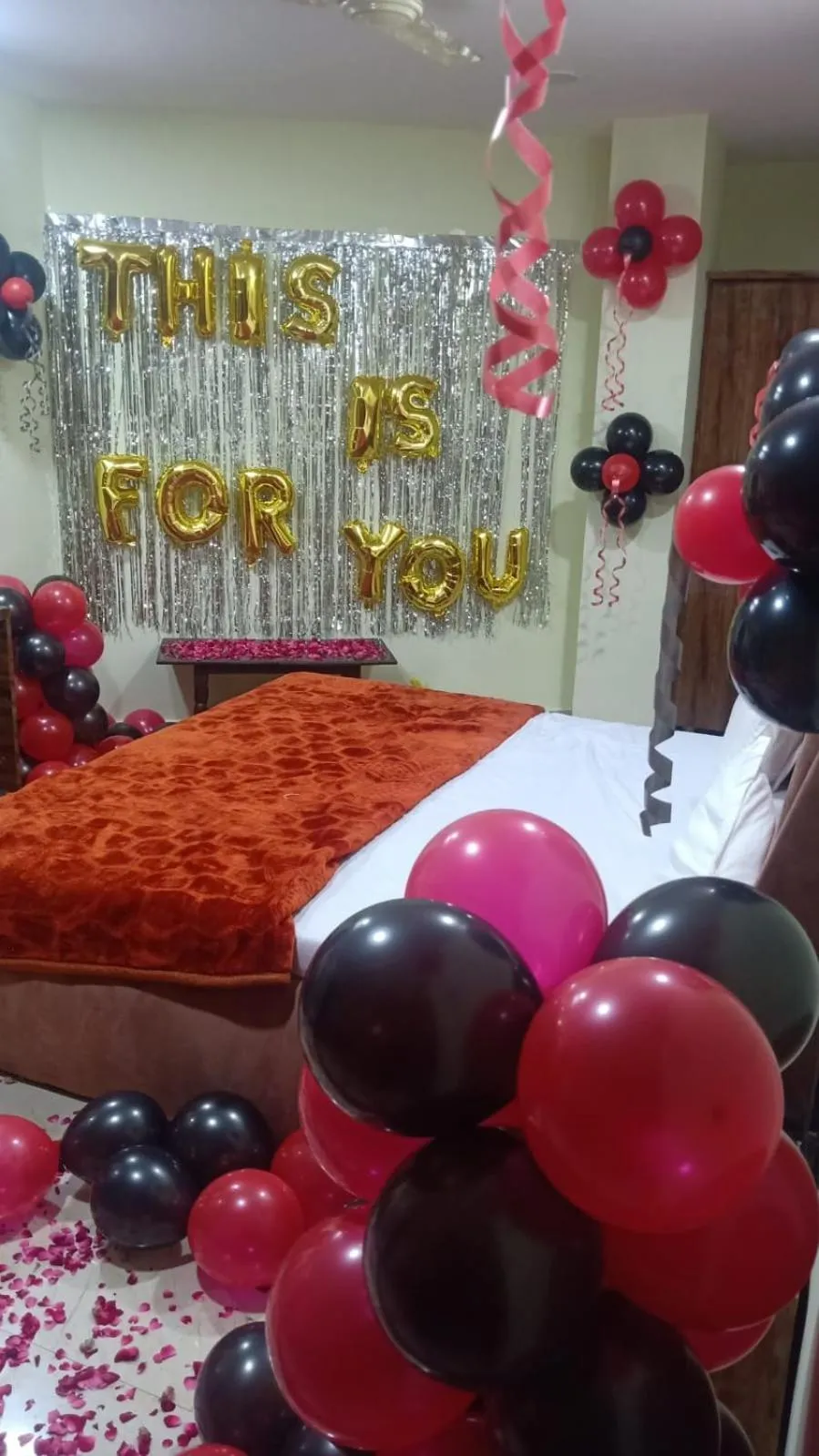 Bed in Shagun Banquet and Hotel