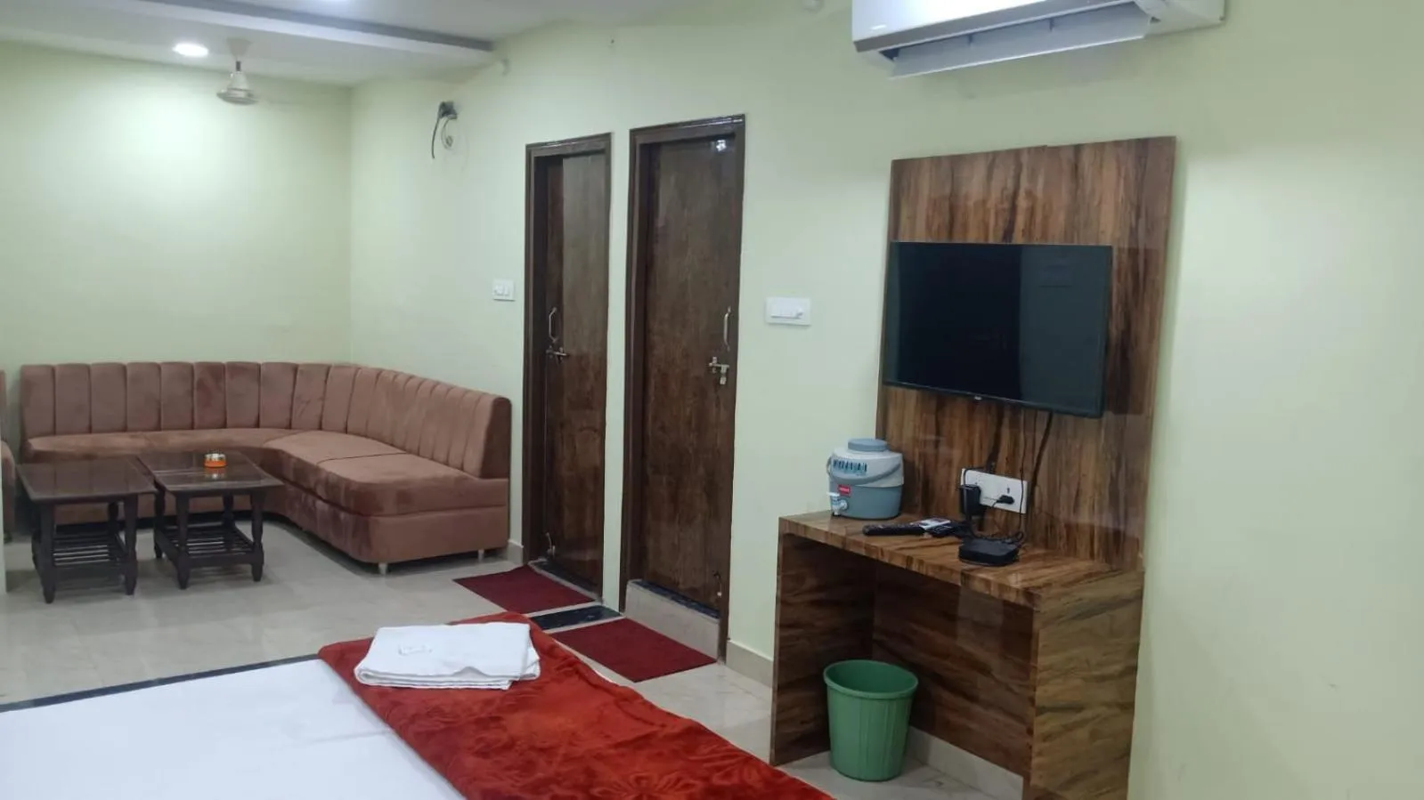 Shagun Banquet and Hotel