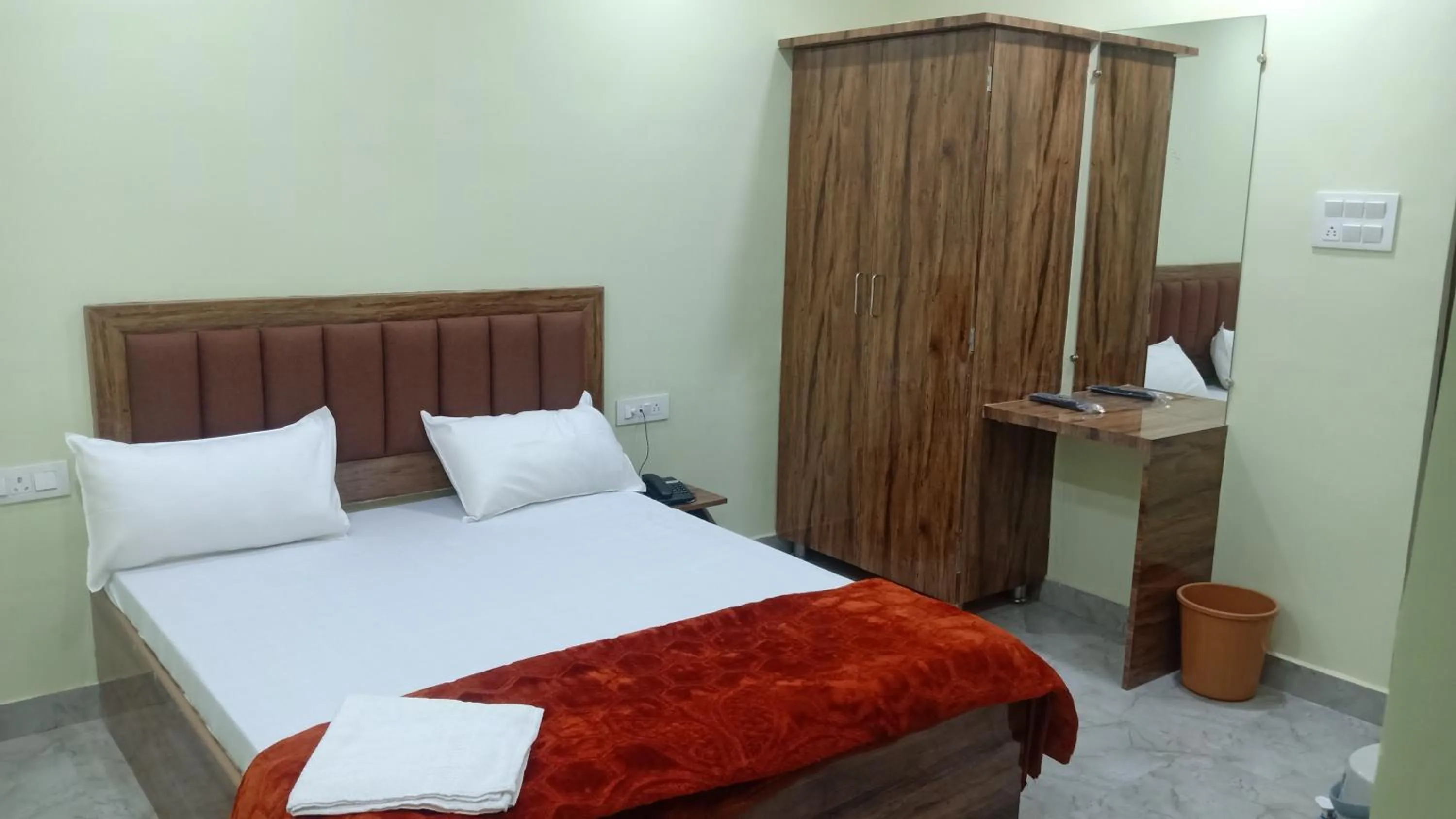 Bed in Shagun Banquet and Hotel