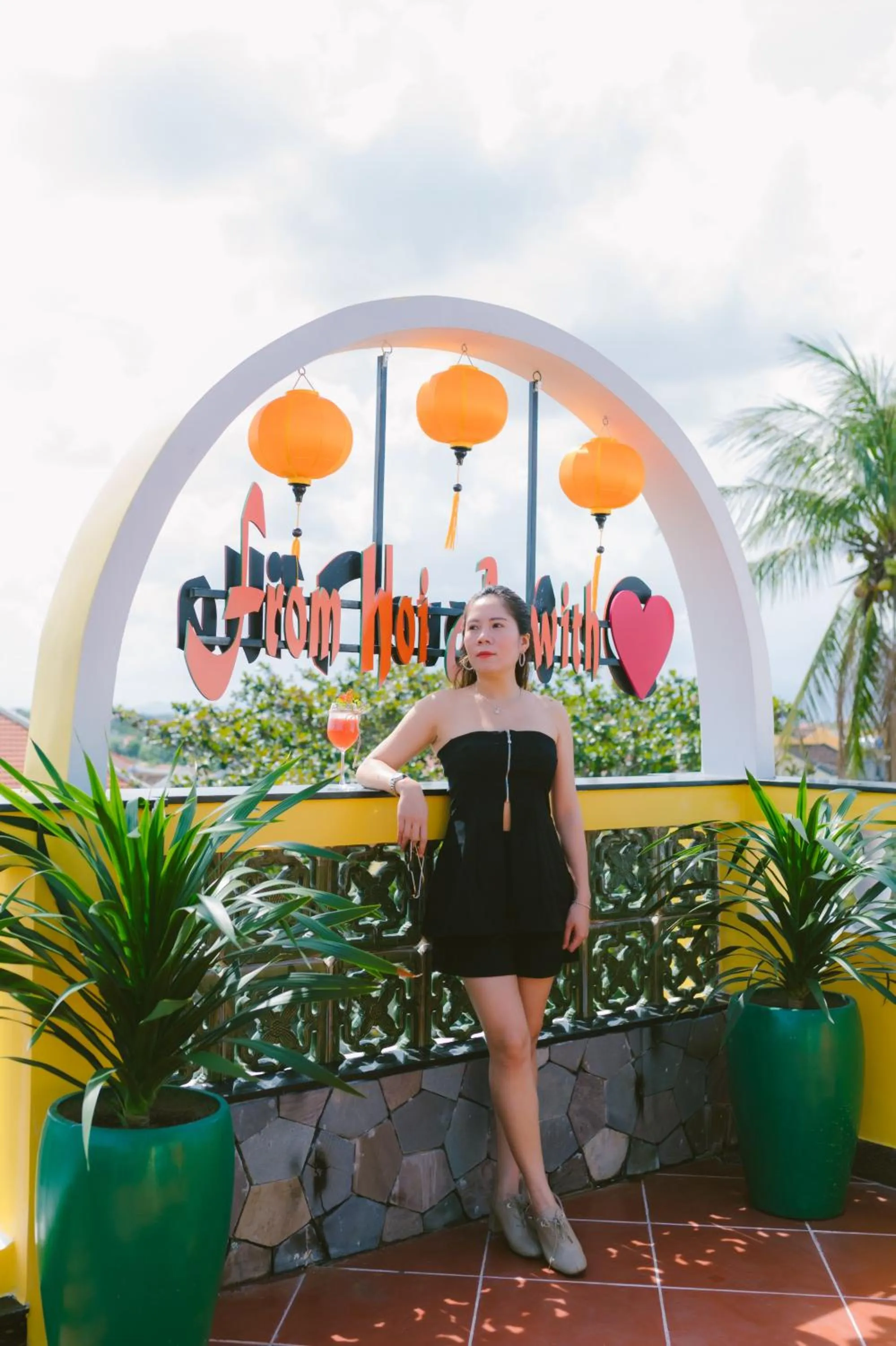 Balcony/Terrace in De'Colore Villa Hoi An