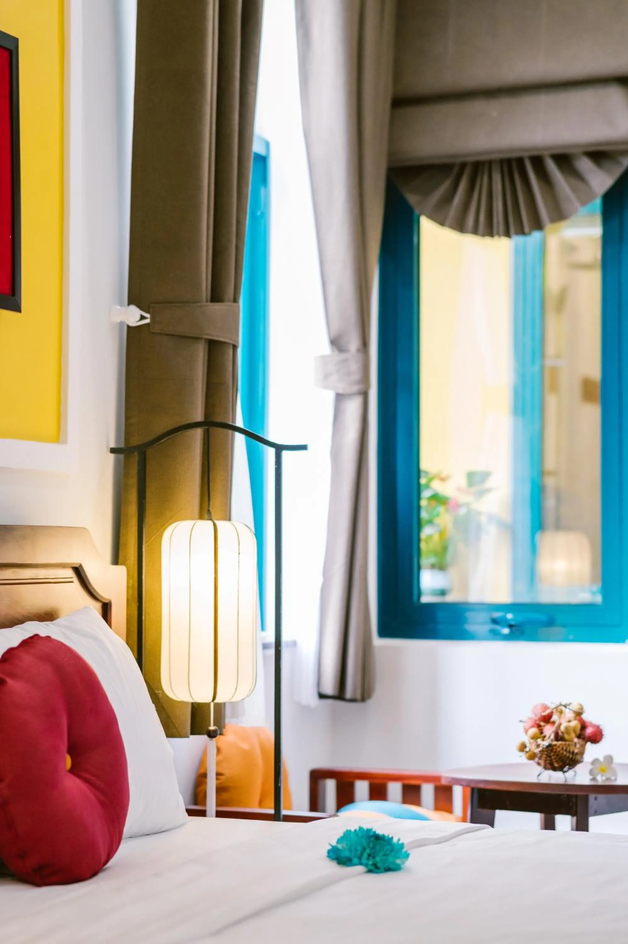 Photo of the whole room, Bed in De'Colore Villa Hoi An