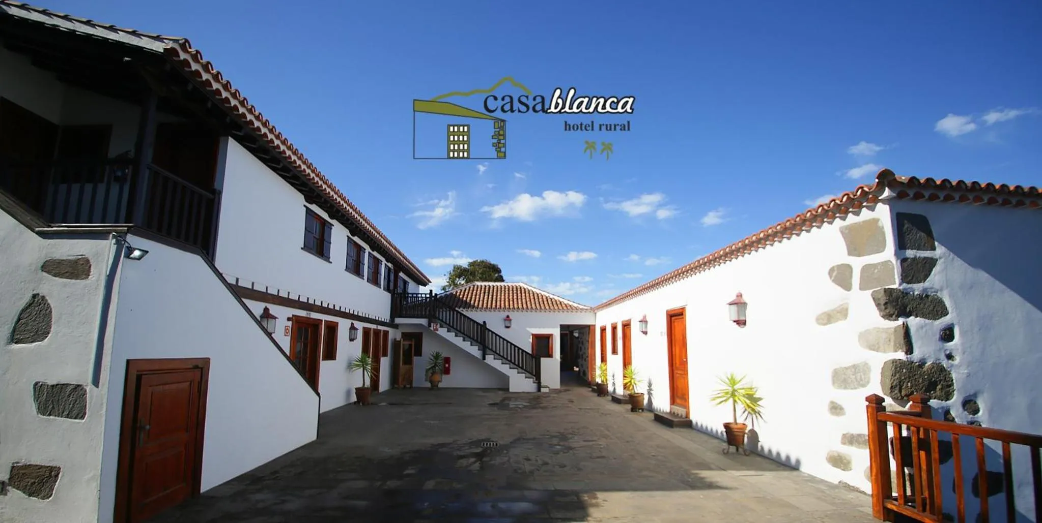 Property building in Hotel Rural Casablanca
