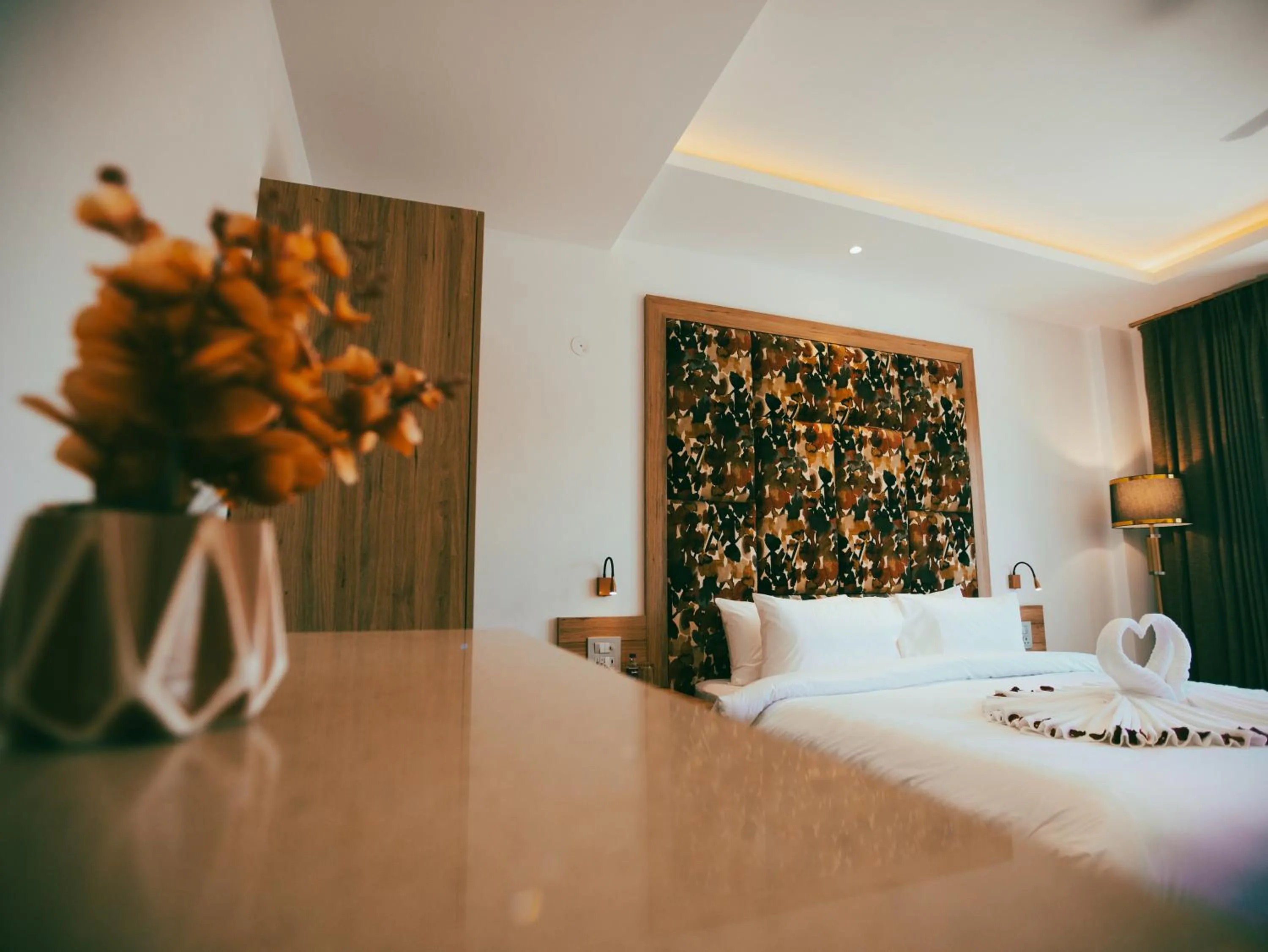 Bed in Clarks Inn Express, Dehradun