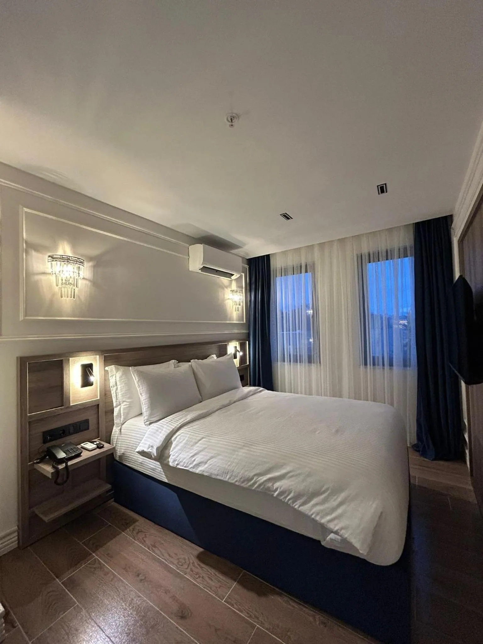 Bed in Prime Bosphorus Hotel