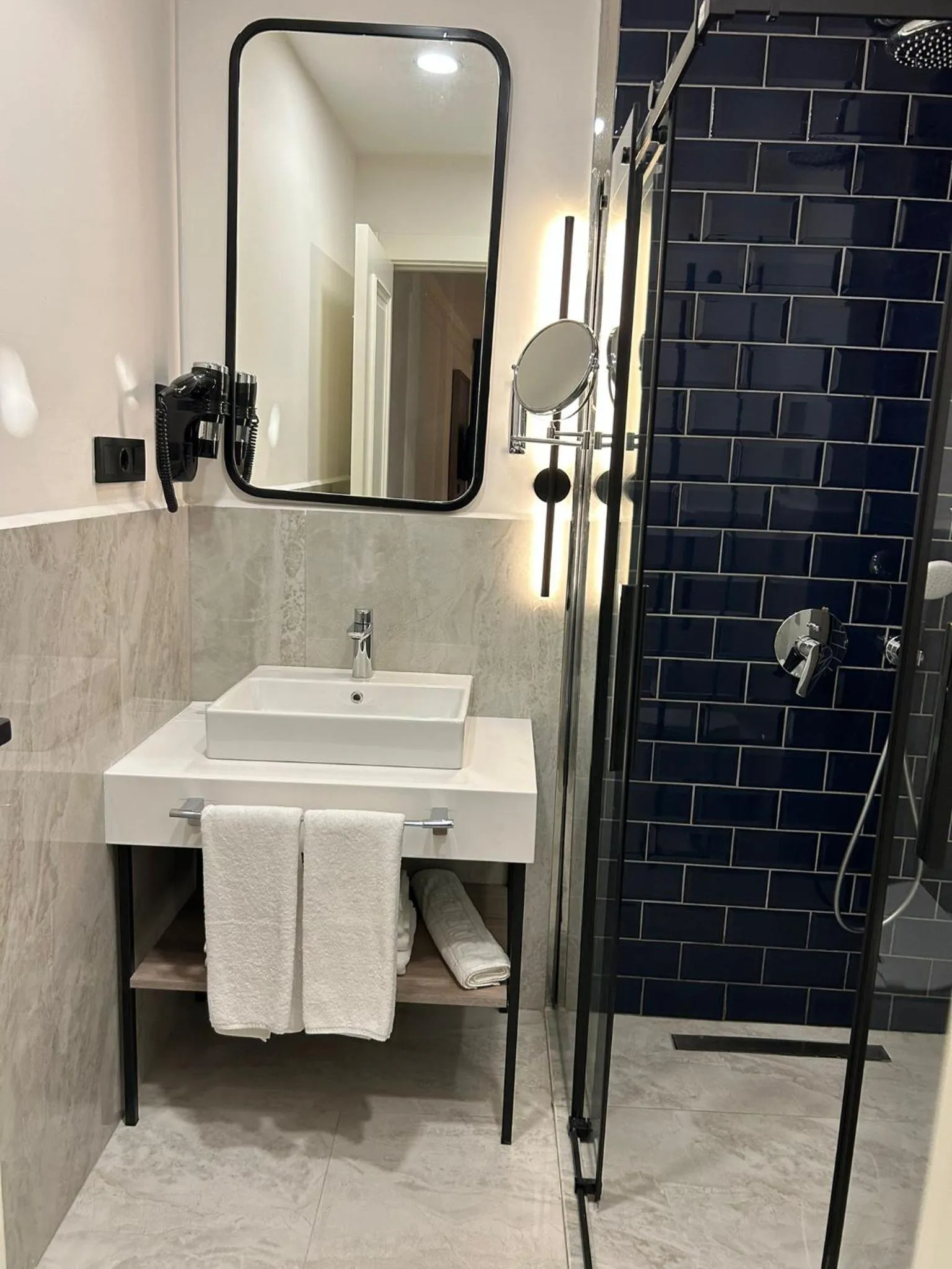 Shower in Prime Bosphorus Hotel