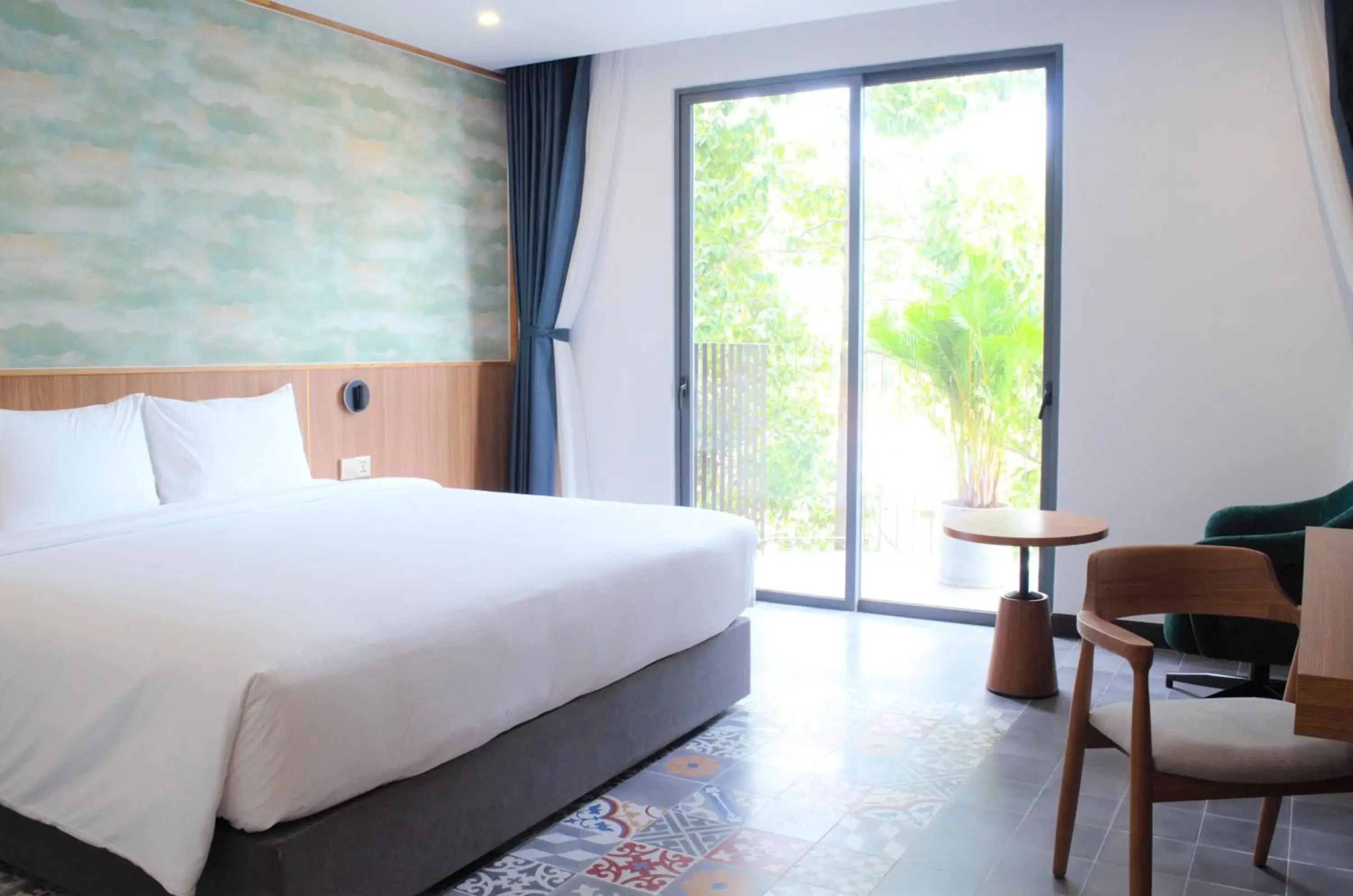 Deluxe Double Room with Balcony in Petro House Vung Tau - Block A Deluxe Double Room with Balcony in Petro House Vung Tau - Block A
