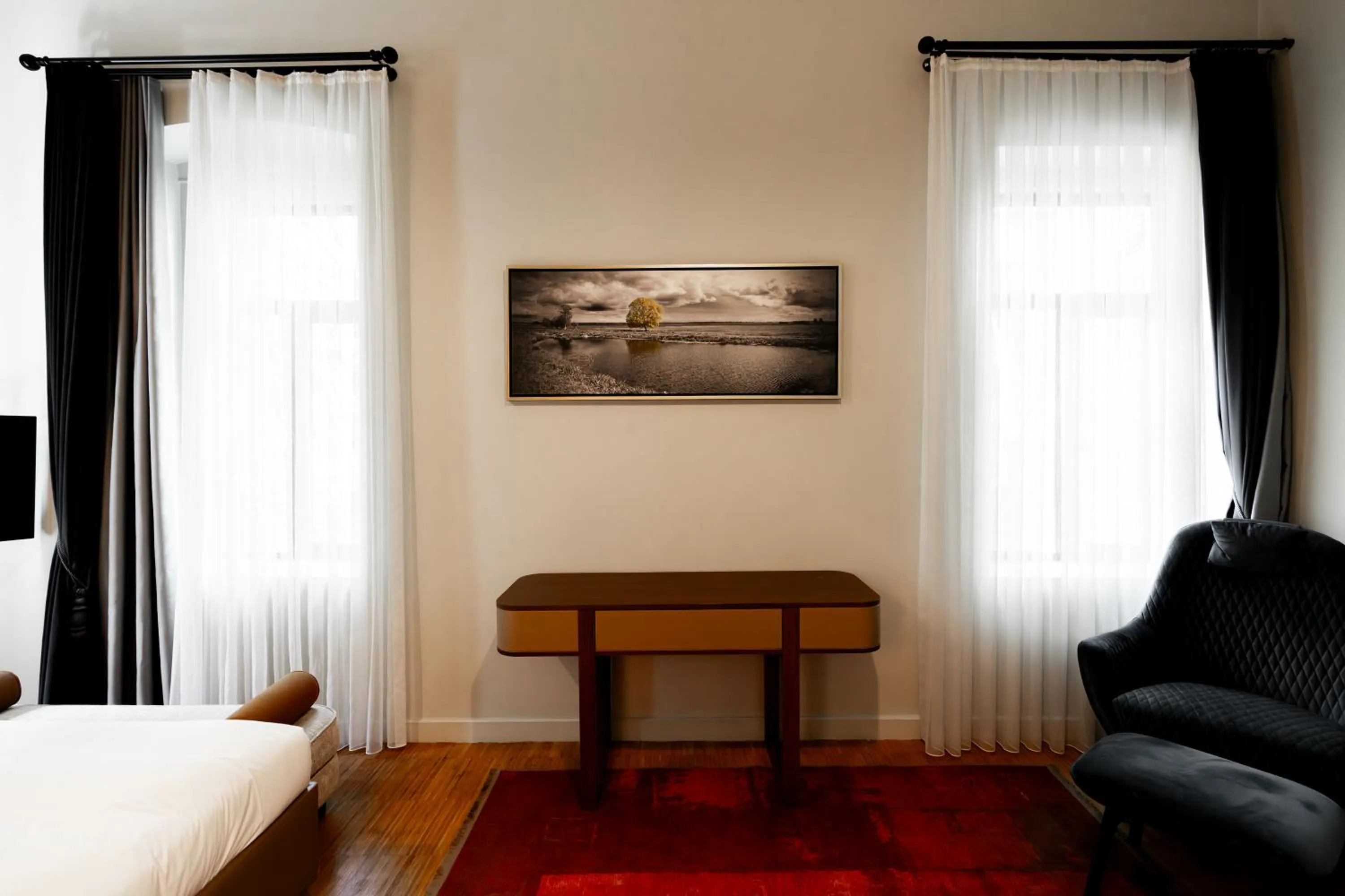 Bed in DeCamondo Residence