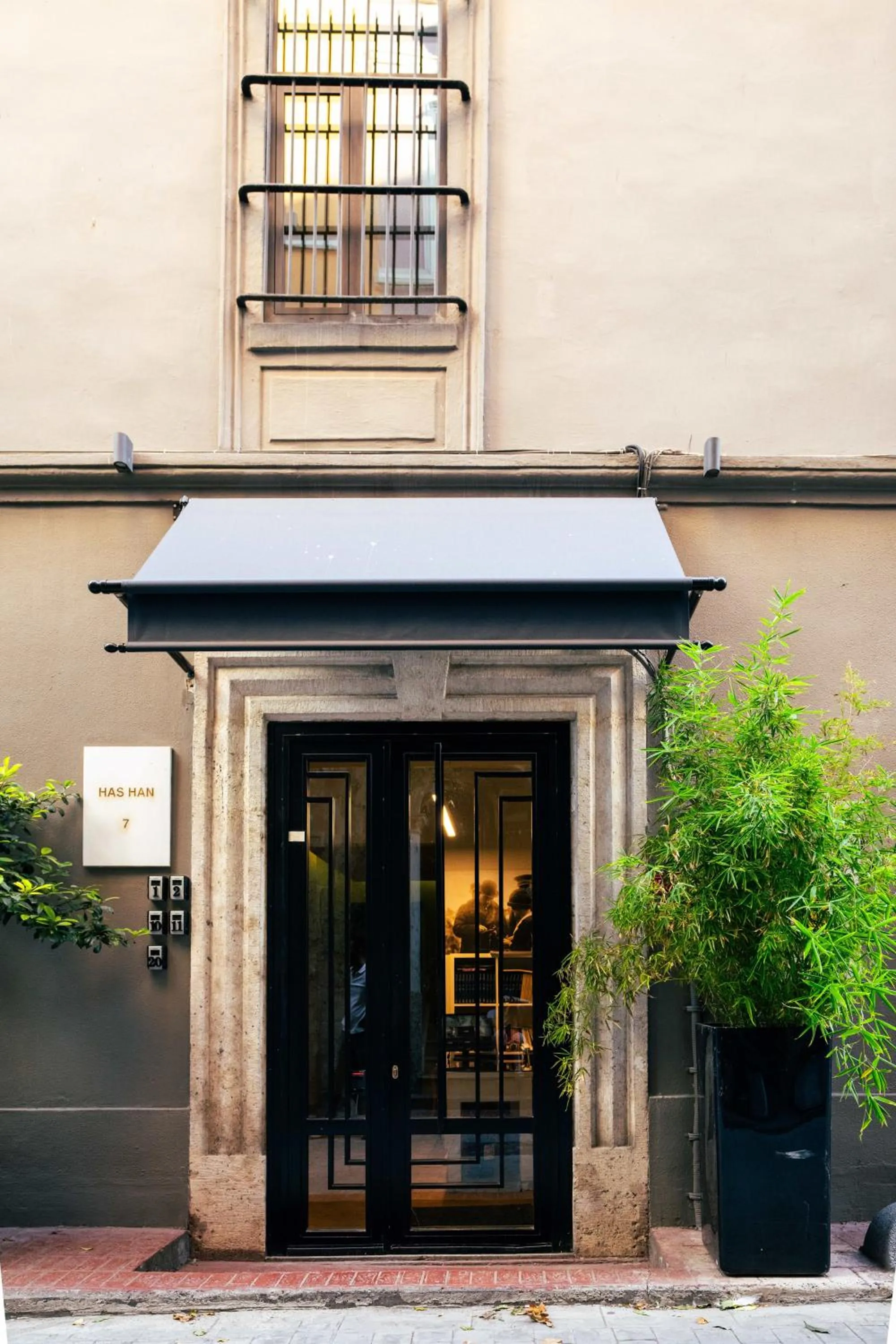 Property building in DeCamondo Residence