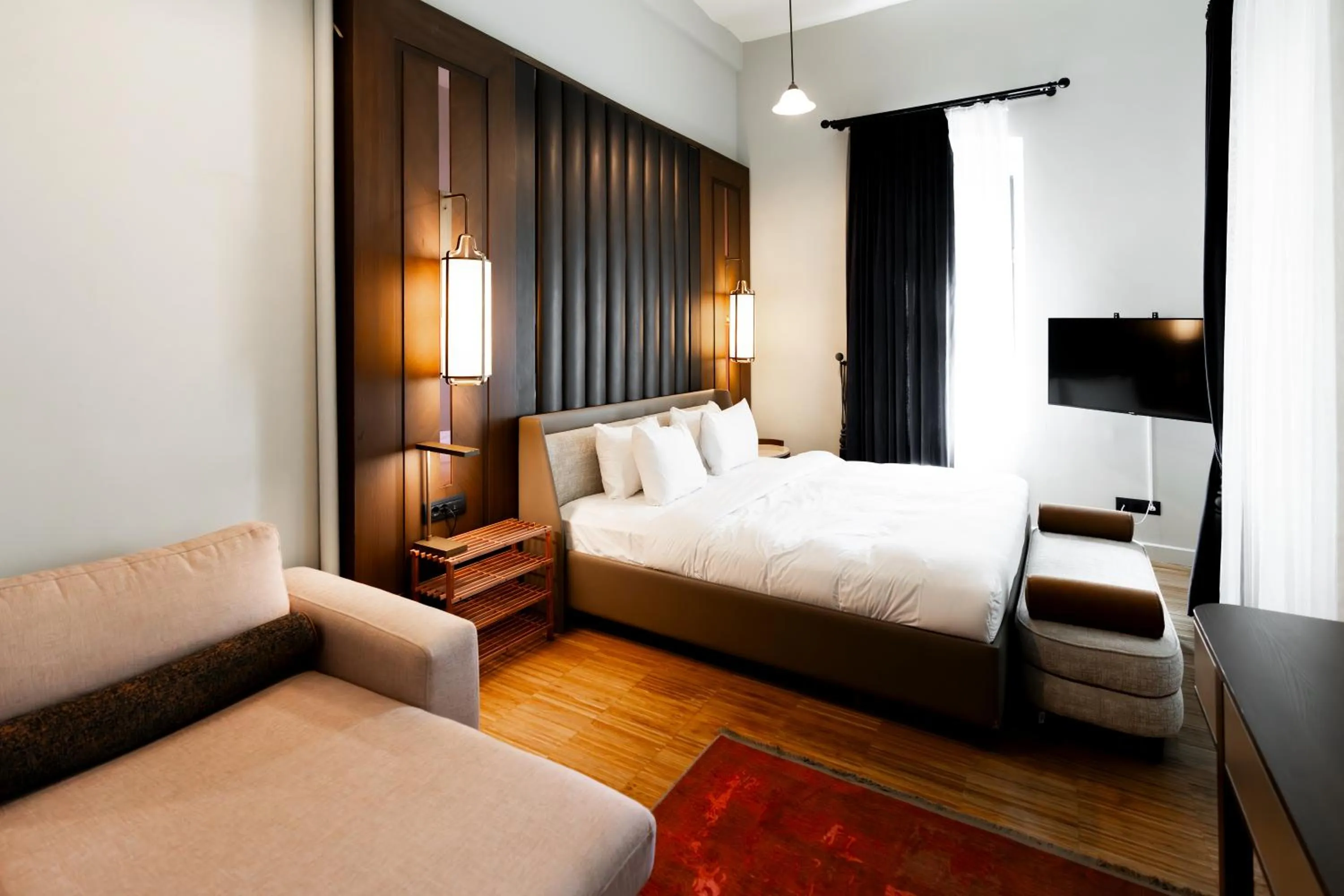 Photo of the whole room, Bed in DeCamondo Residence