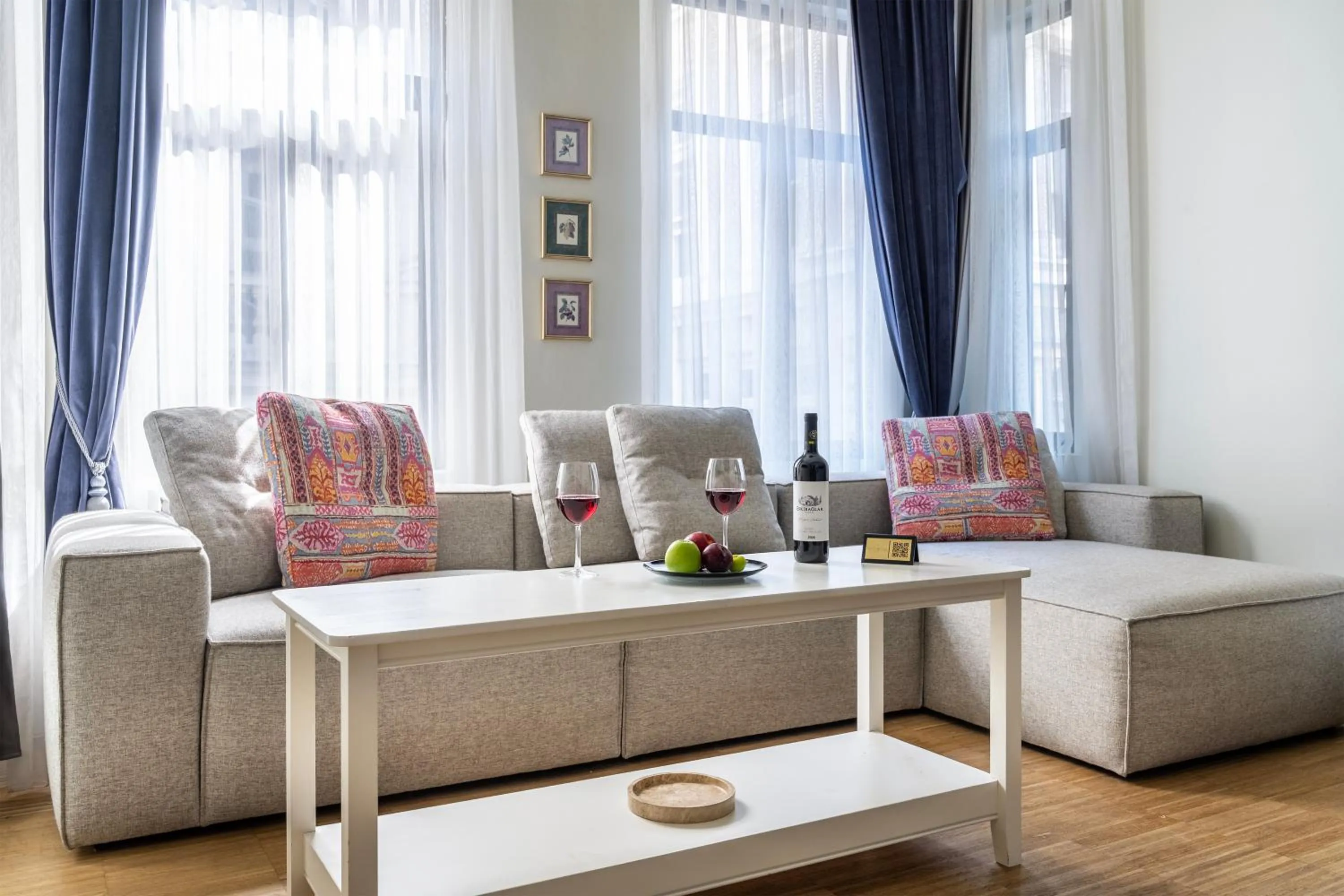 Seating area in DeCamondo Residence
