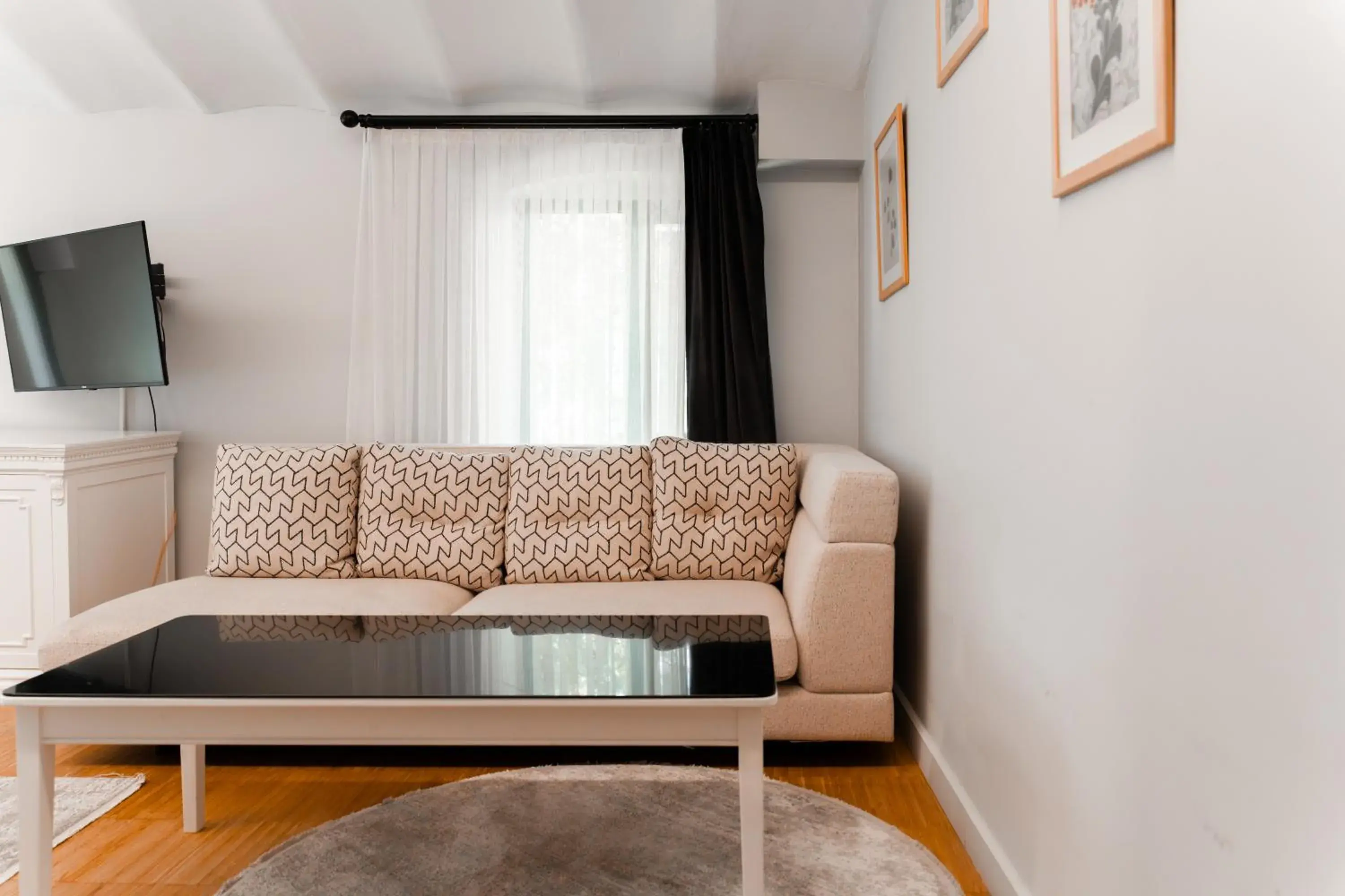 Two-Bedroom Suite in DeCamondo Residence Two-Bedroom Suite in DeCamondo Residence