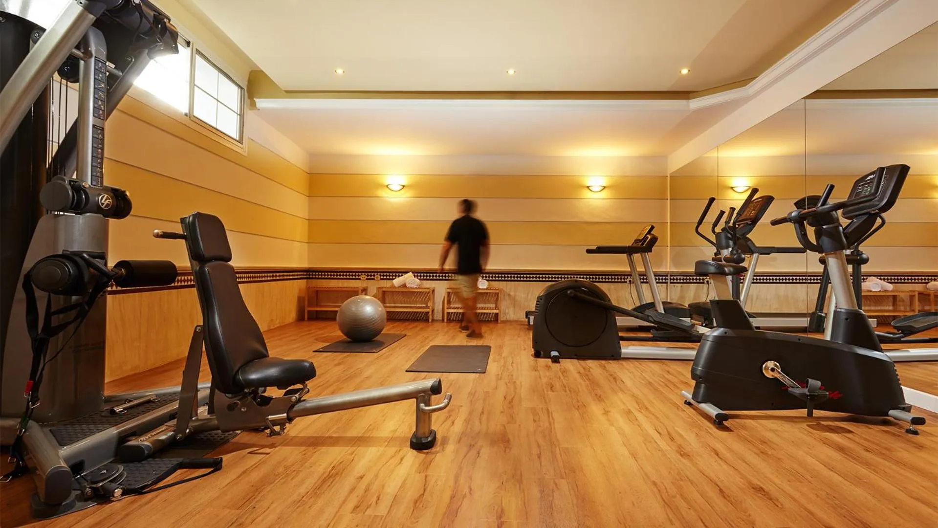 Fitness centre/facilities in Hotel Villa Flamenca