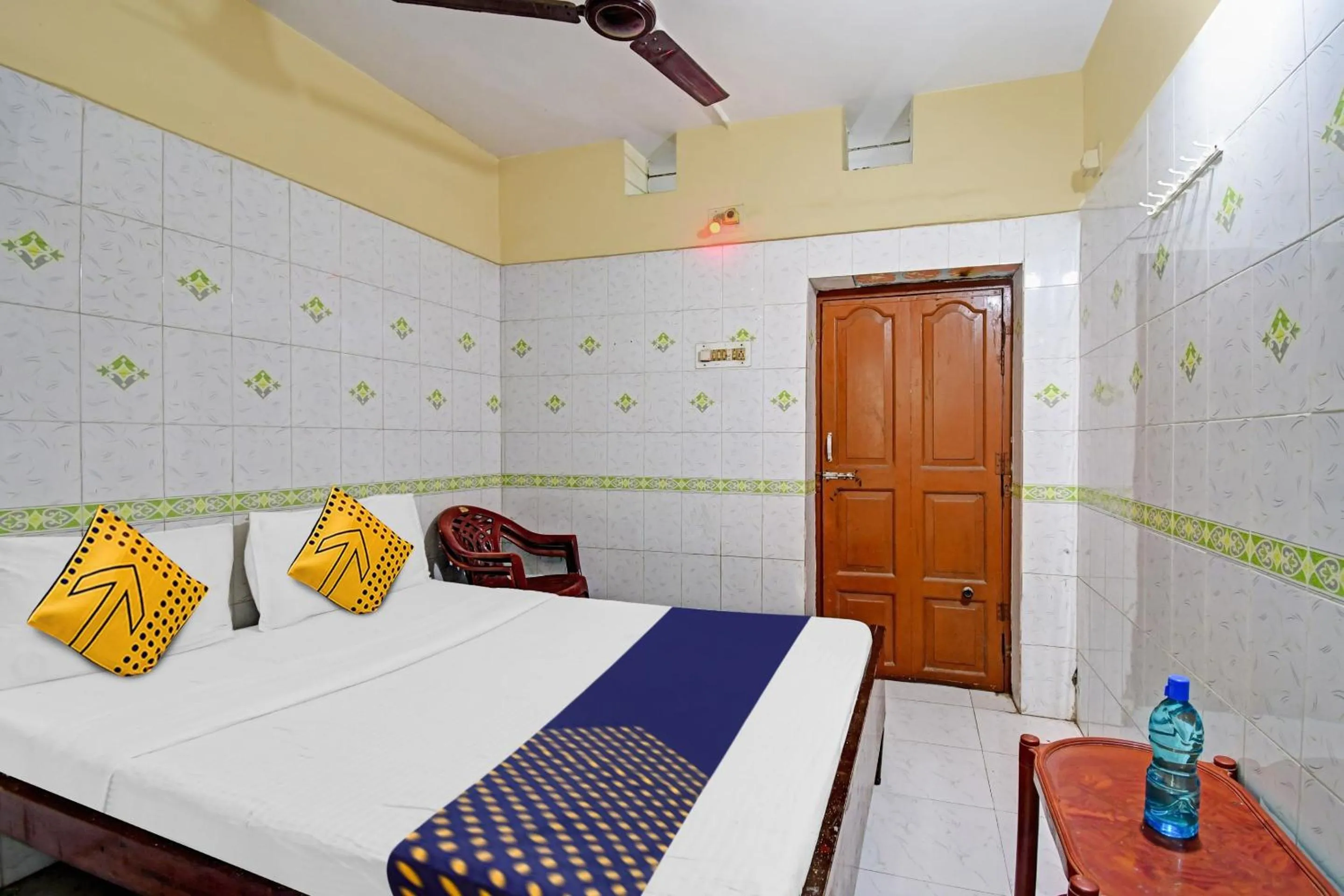 Bedroom, Bed in Hotel O Bikram Lodge