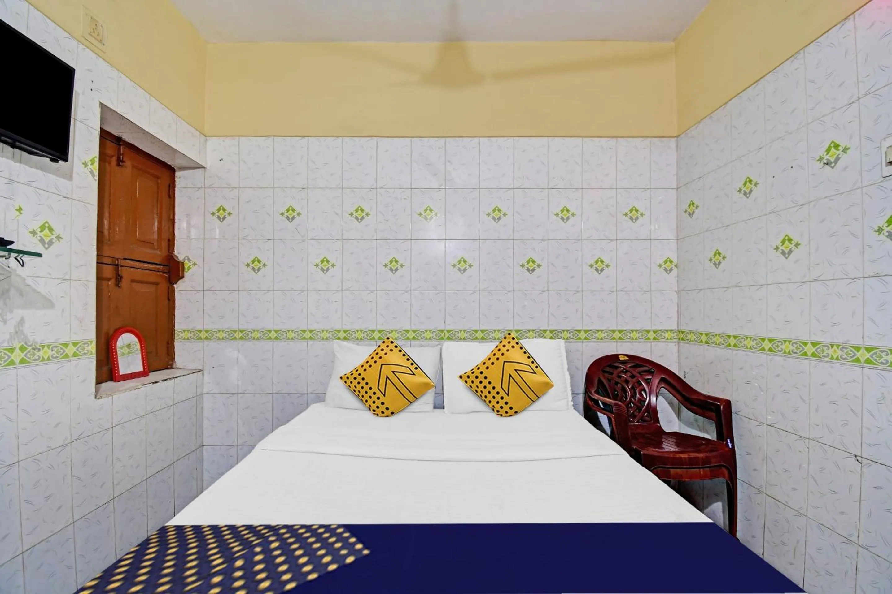 Bedroom, Bed in Hotel O Bikram Lodge