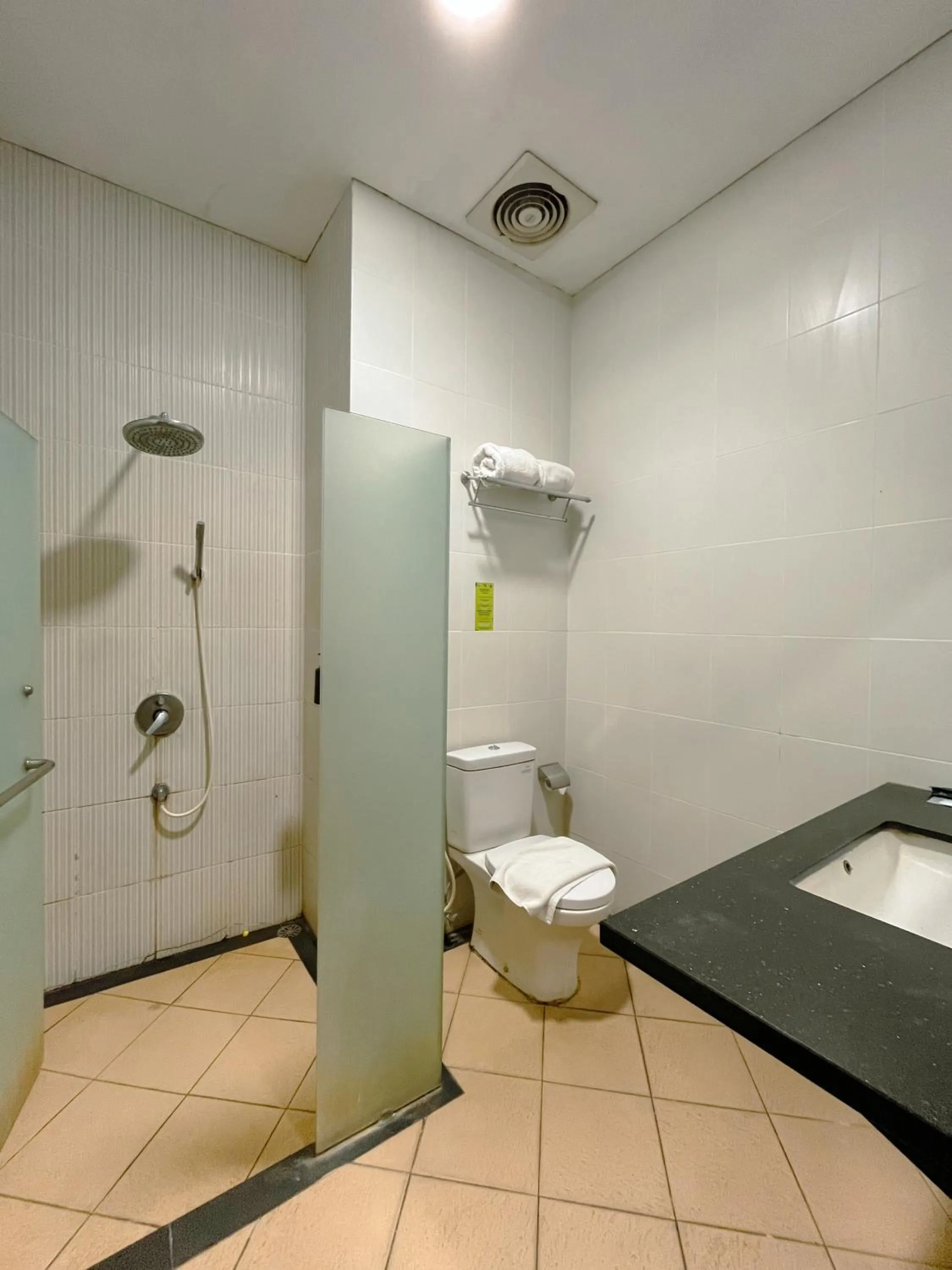 Bathroom in Front One Resort Indraloka Temanggung