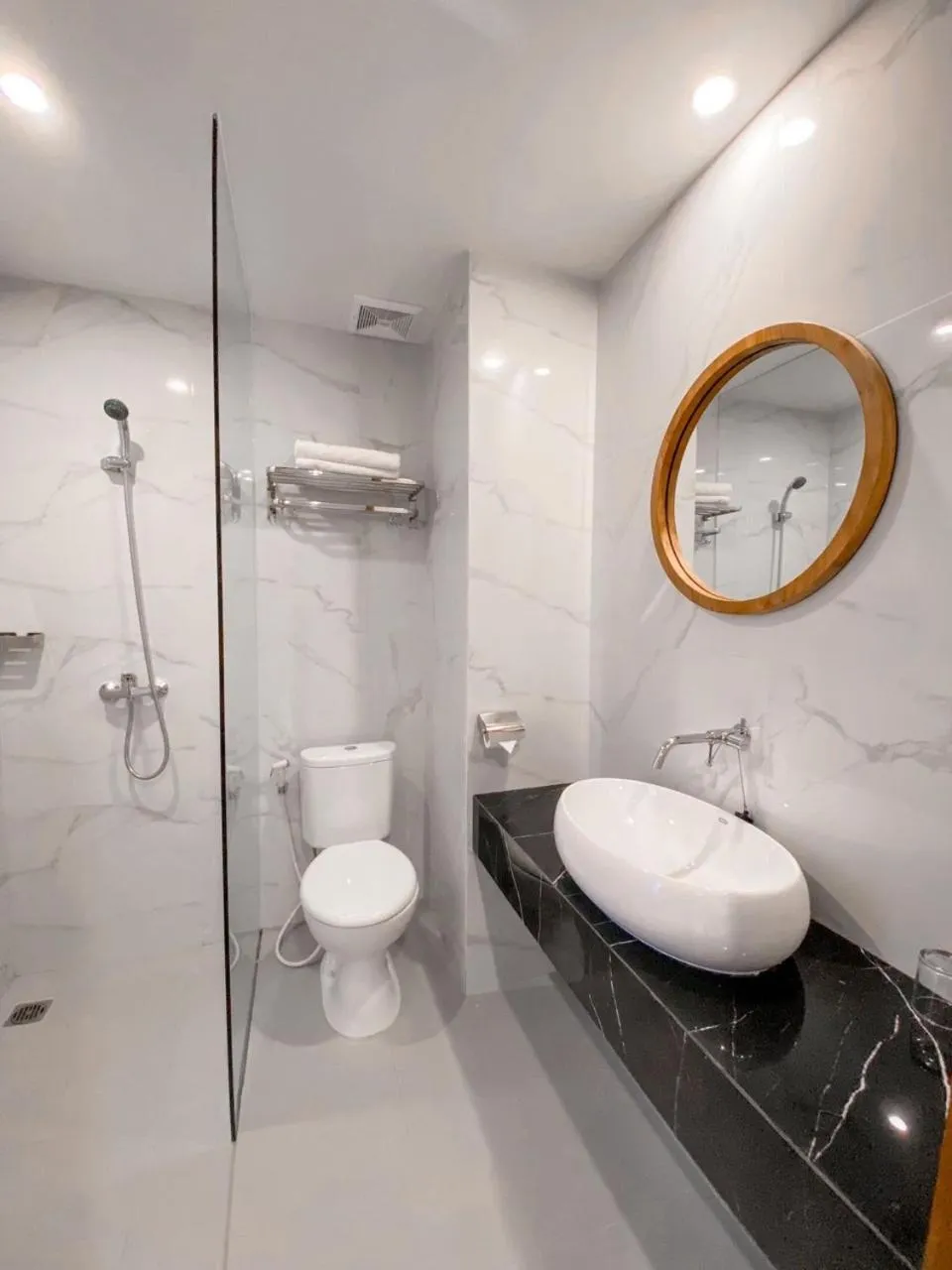 Bathroom in Front One Resort Indraloka Temanggung