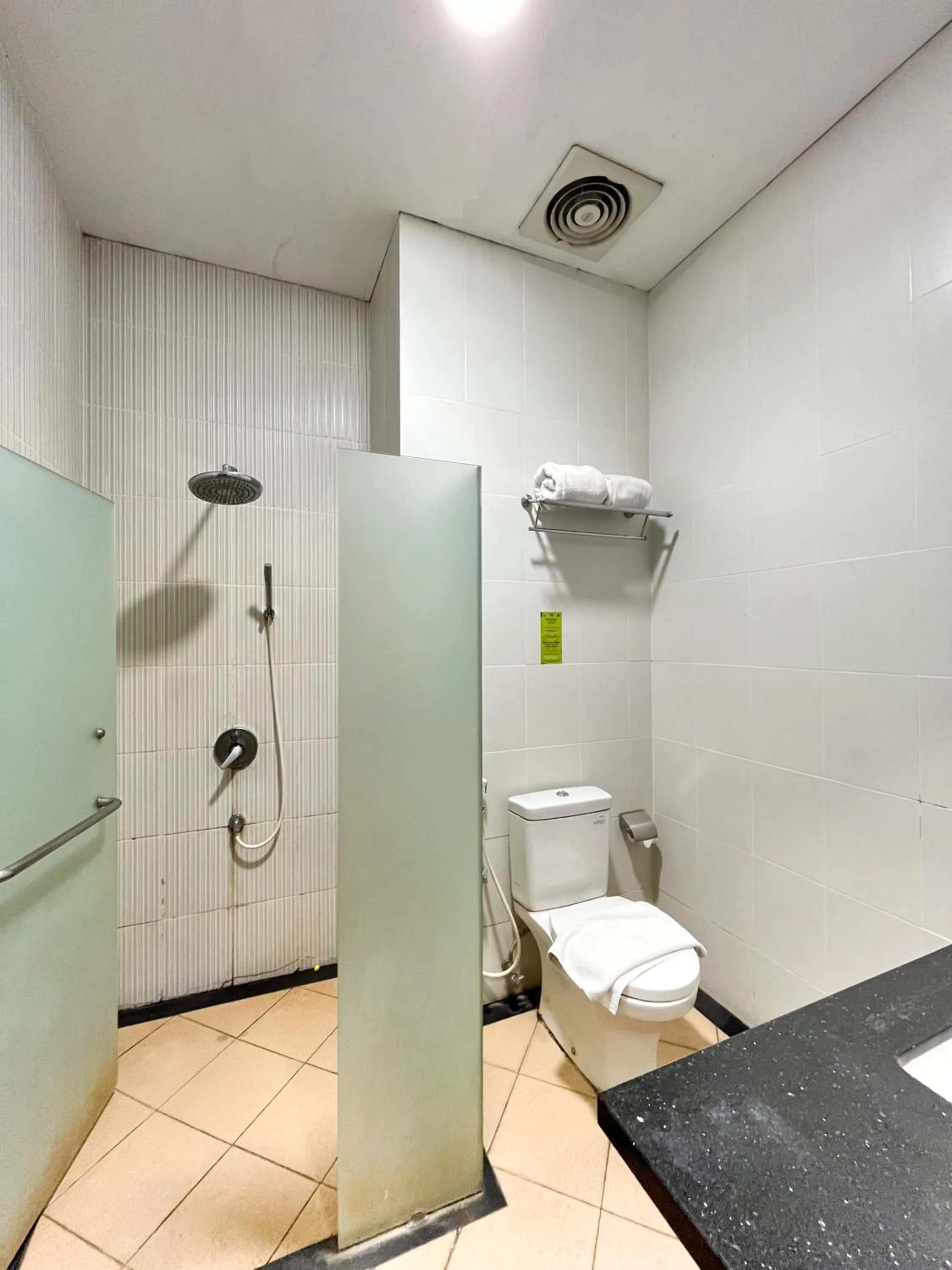 Bathroom in Front One Resort Indraloka Temanggung