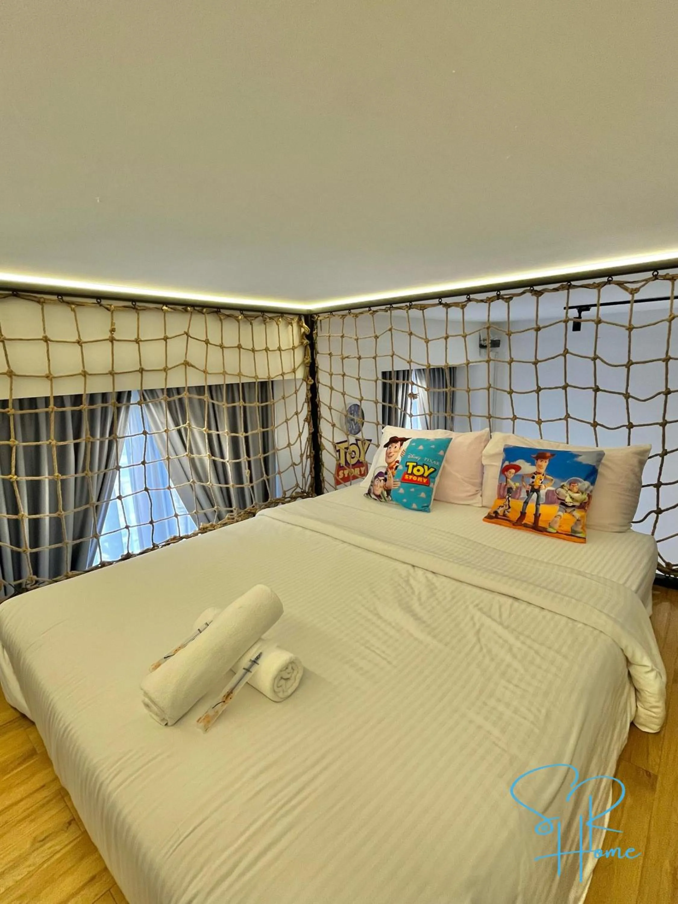 Bed in Sunway GRID by SR Home