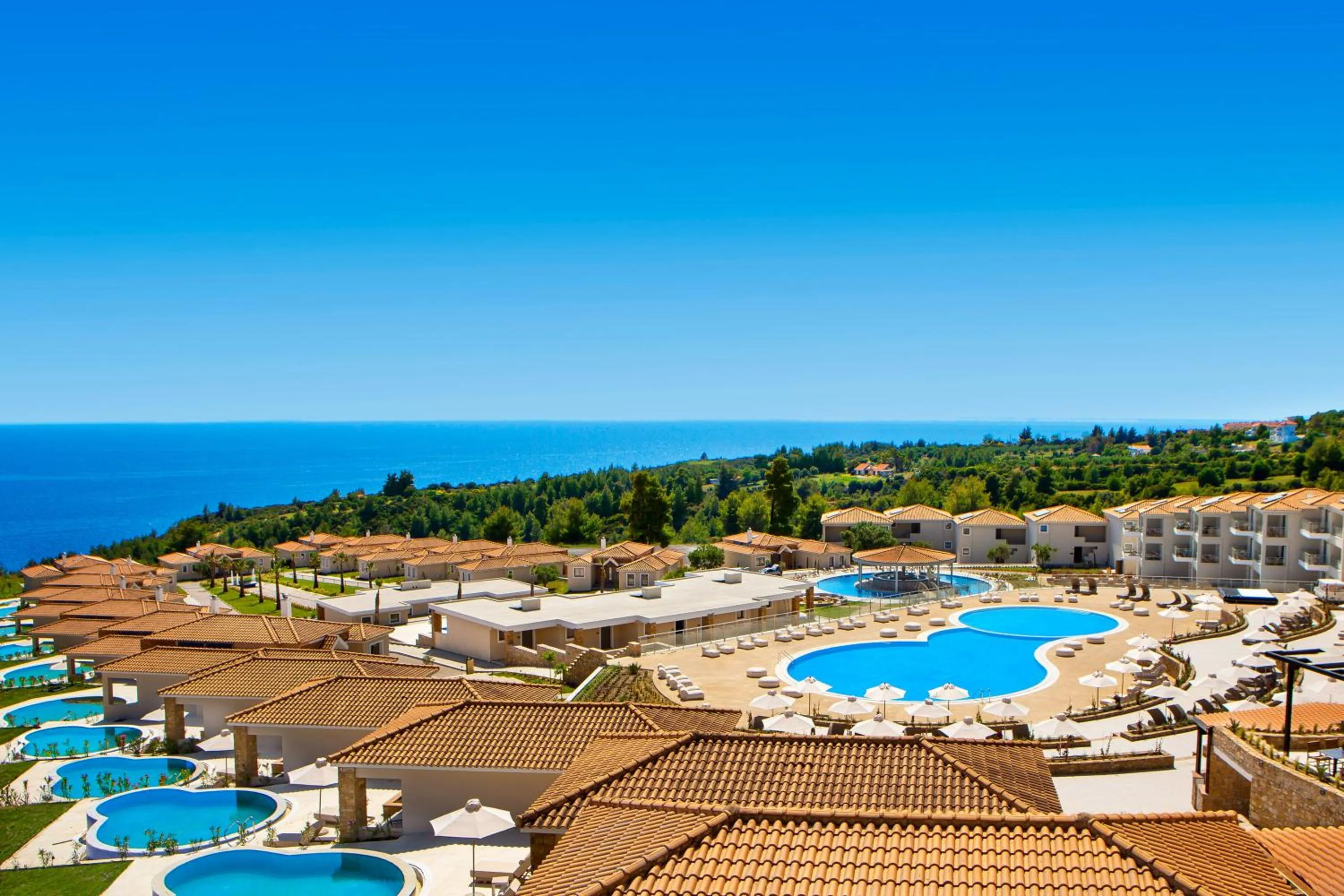 Property building in Ajul Luxury Hotel & Spa Resort, a Registry Collection Hotel