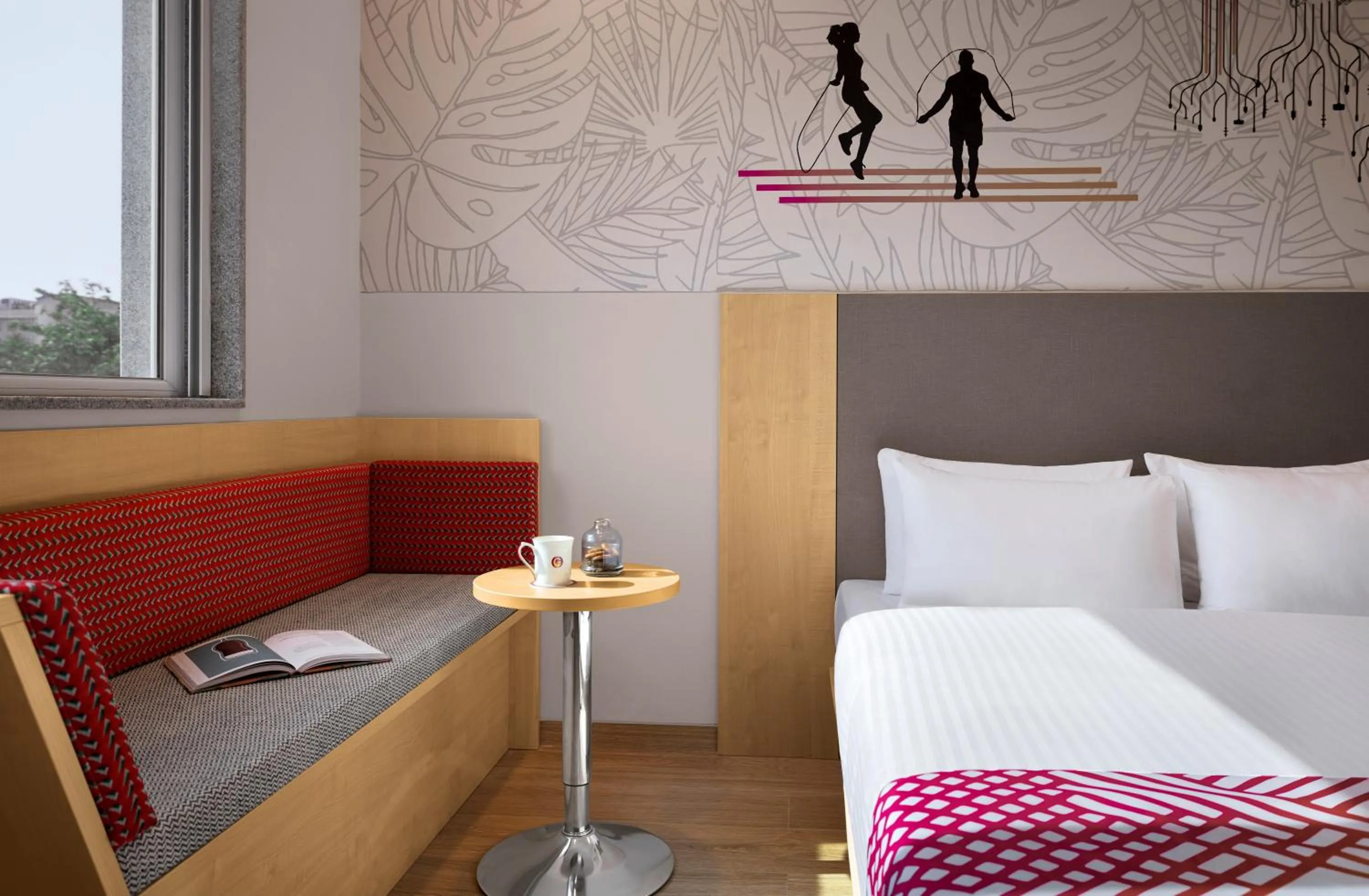 Seating area, Bed in Ginger Chennai OMR