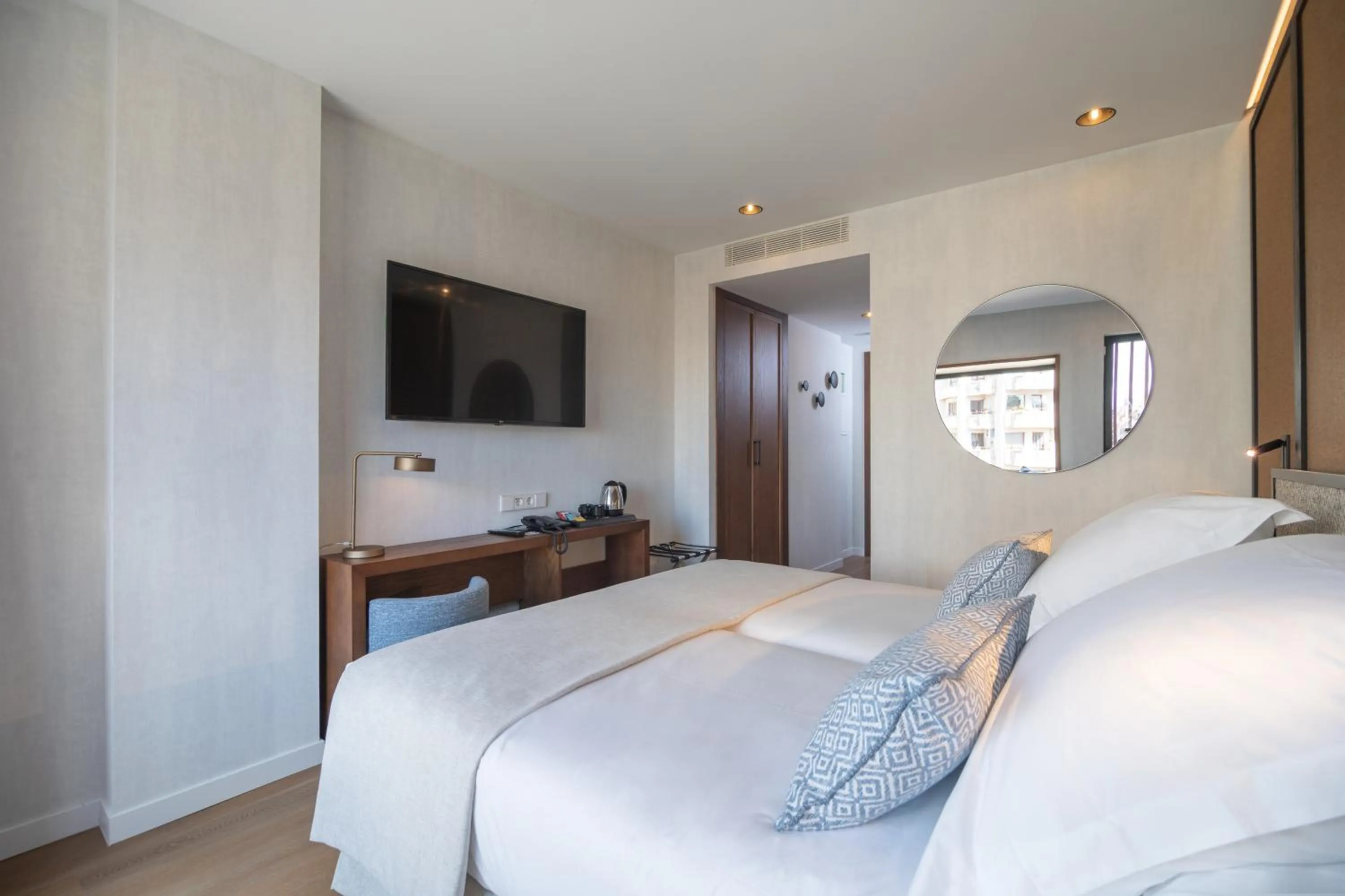 Photo of the whole room, Bed in JS Palma Plaza