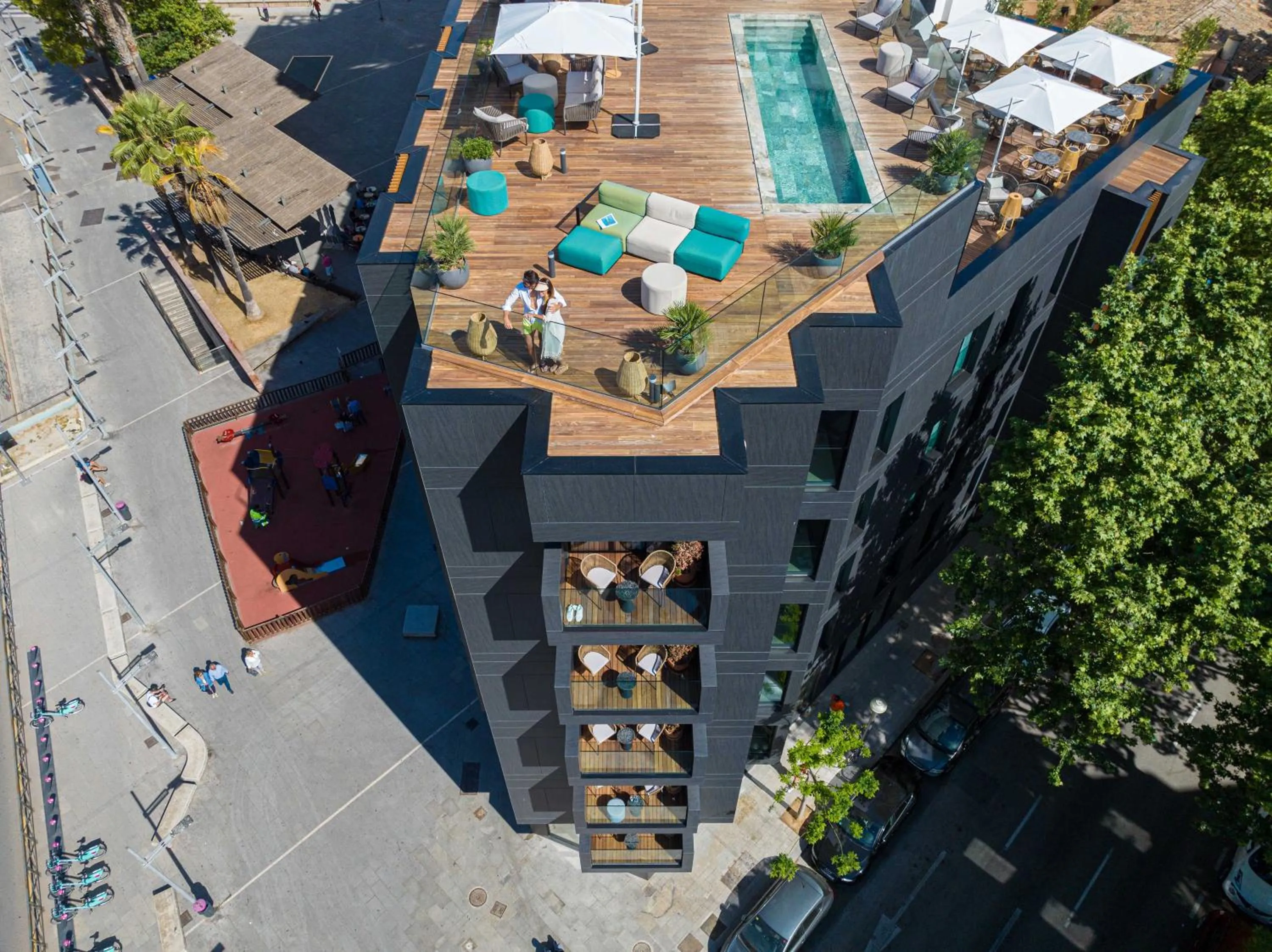 Property building in JS Palma Plaza