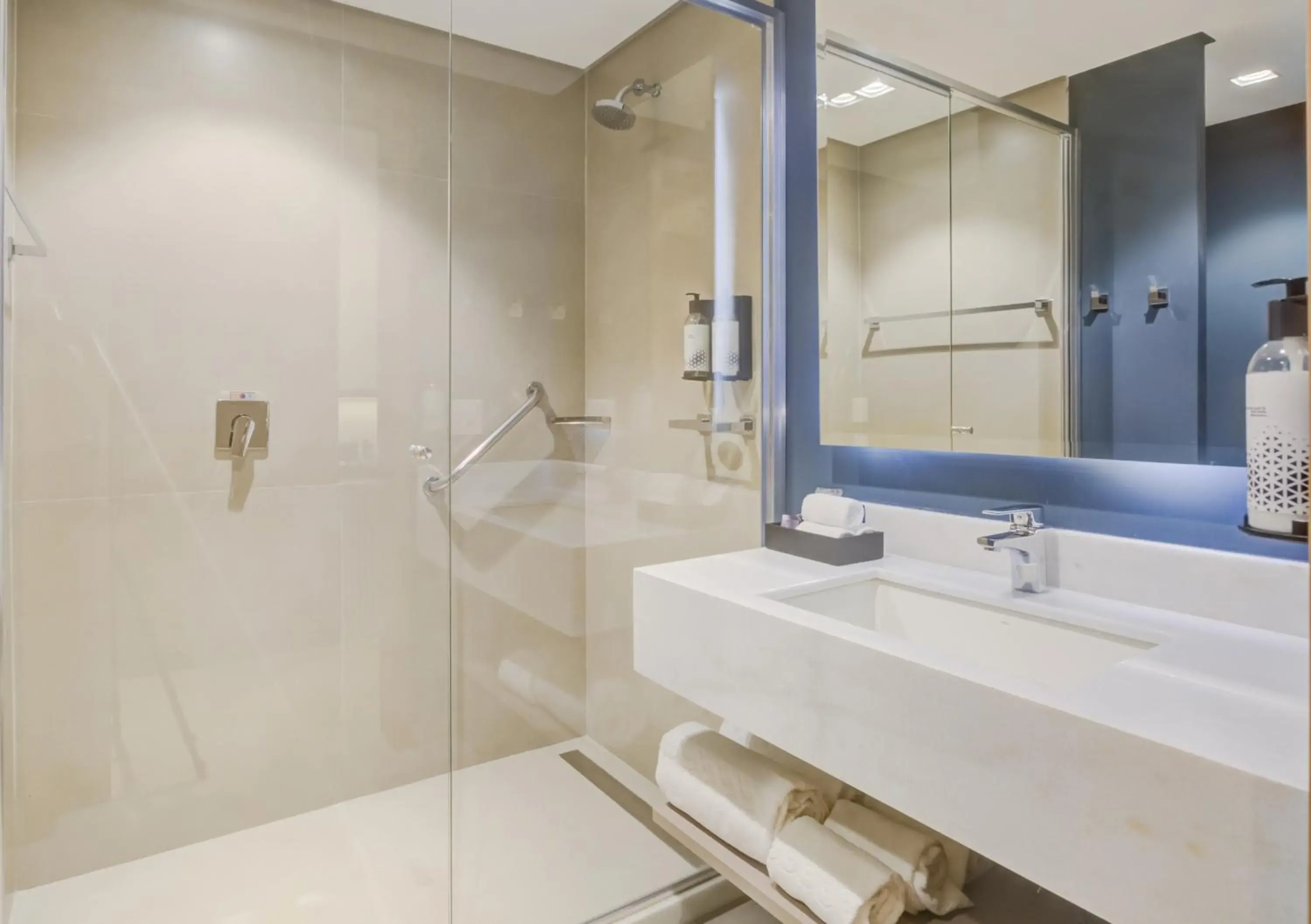 Superior King Room in Hilton Garden Inn São José do Rio Preto Superior King Room in Hilton Garden Inn São José do Rio Preto