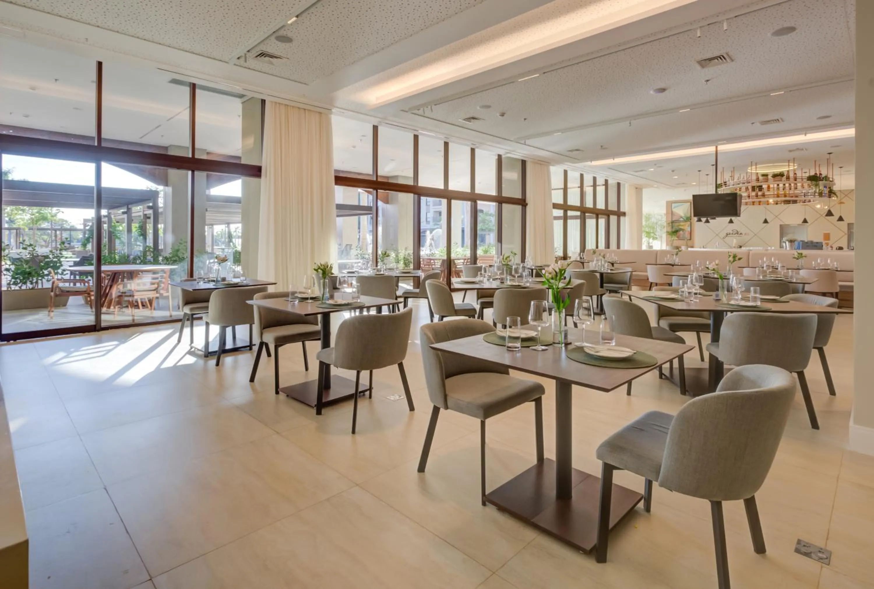 Restaurant/places to eat in Hilton Garden Inn São José do Rio Preto