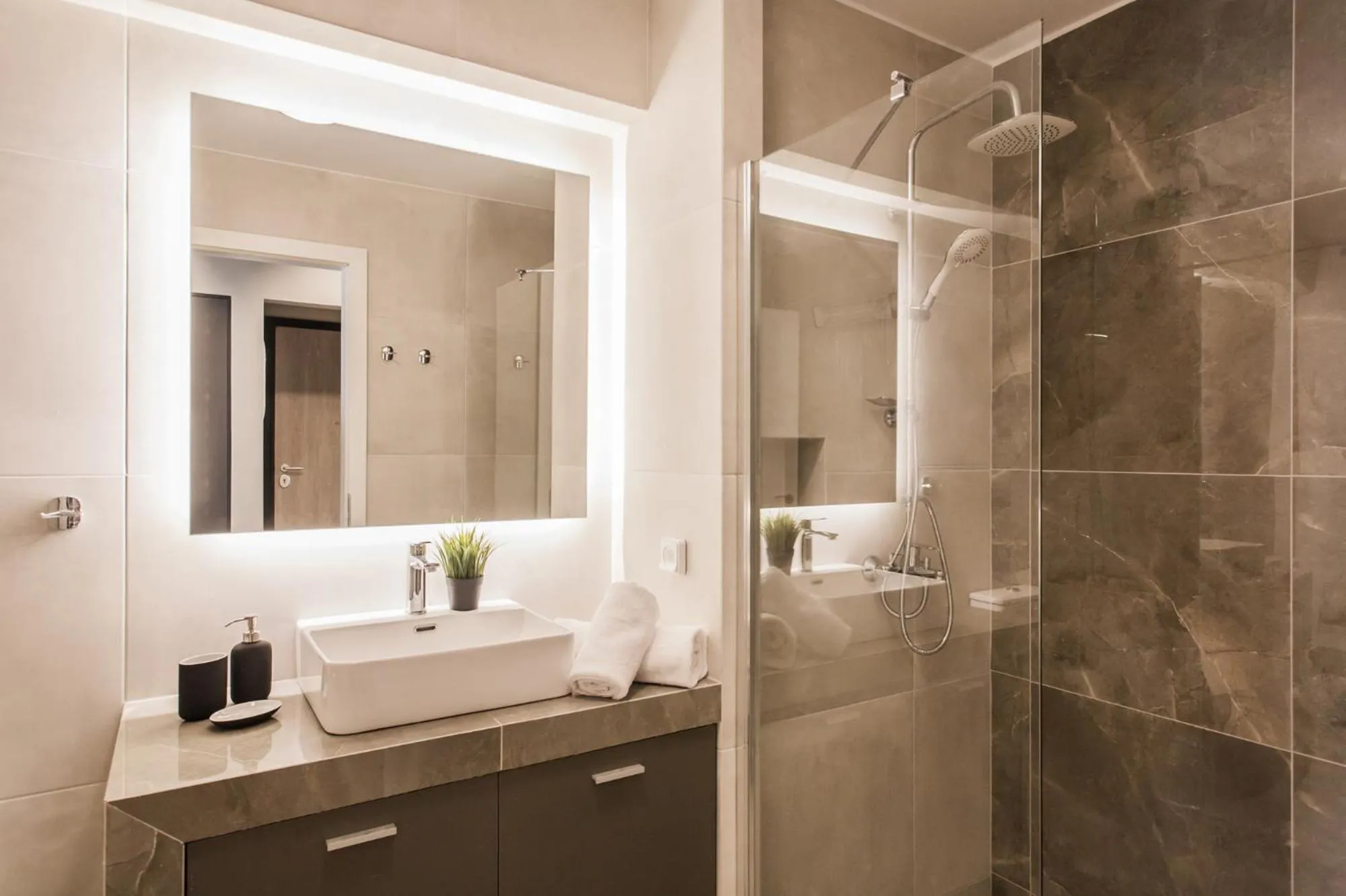 Shower in WYZ Piraeus