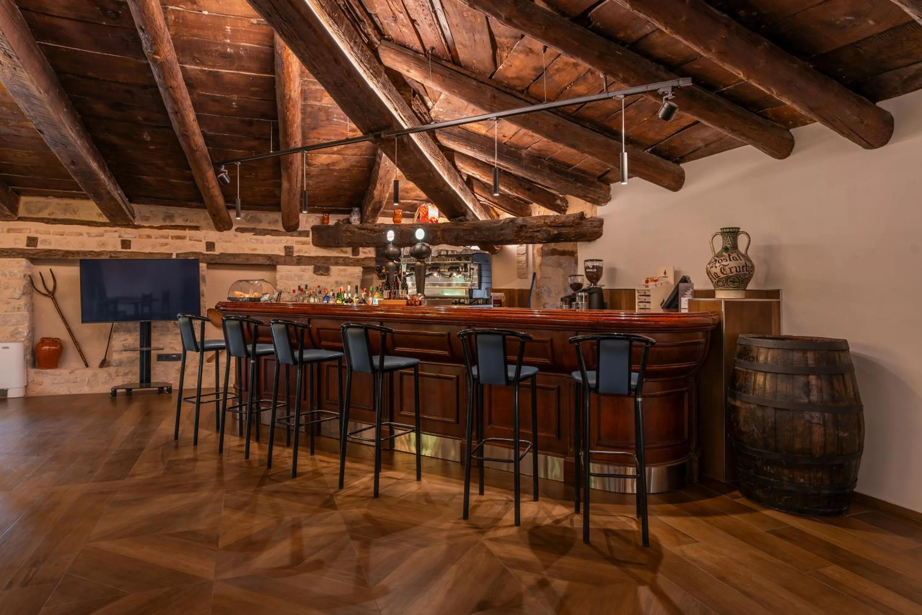 Lounge or bar in Hotel de La Trucha