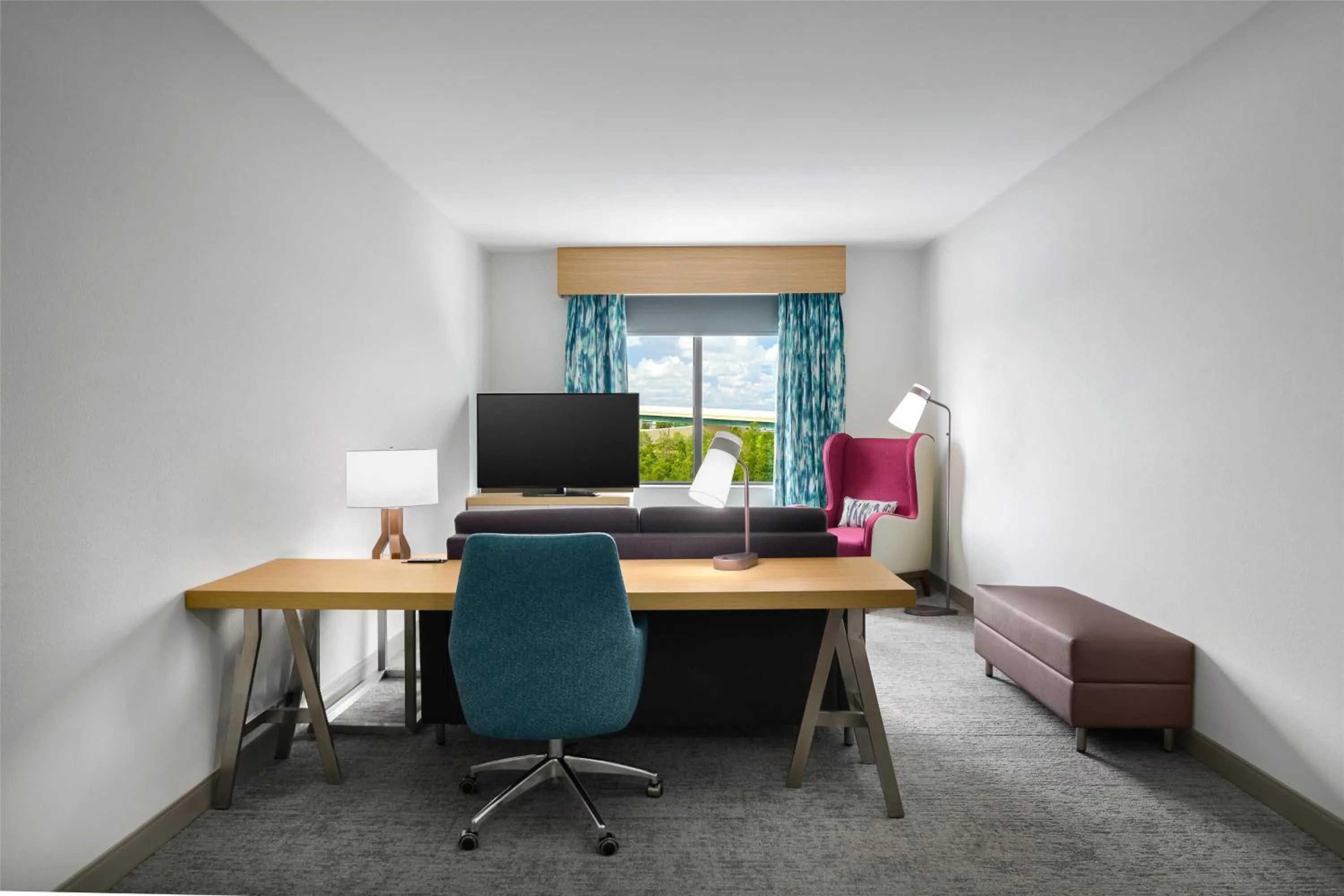 Bedroom in Hilton Garden Inn Orlando I-4 Millenia Blvd Mall