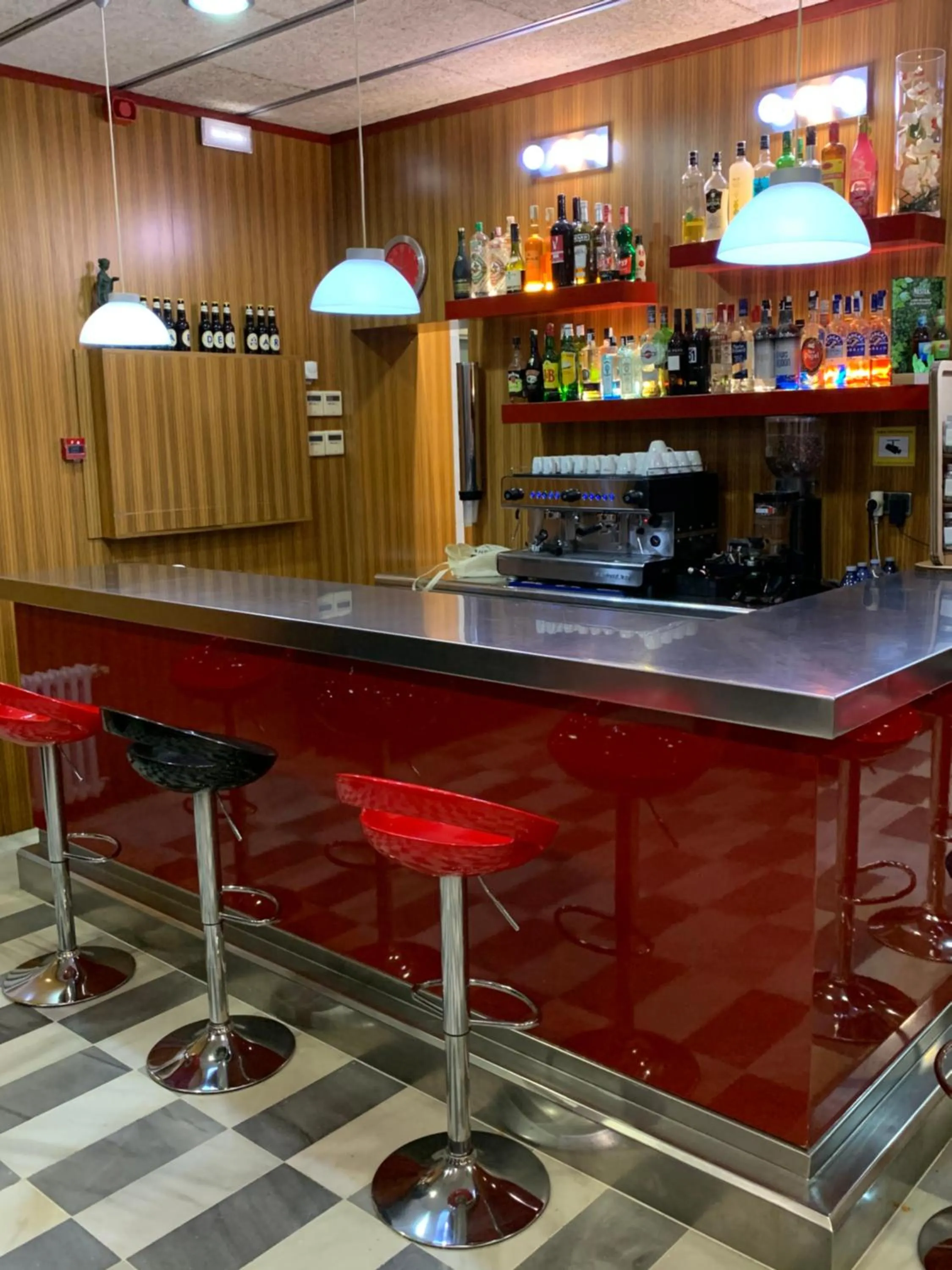 Lounge or bar in Hotel Spa Pinar del Mar