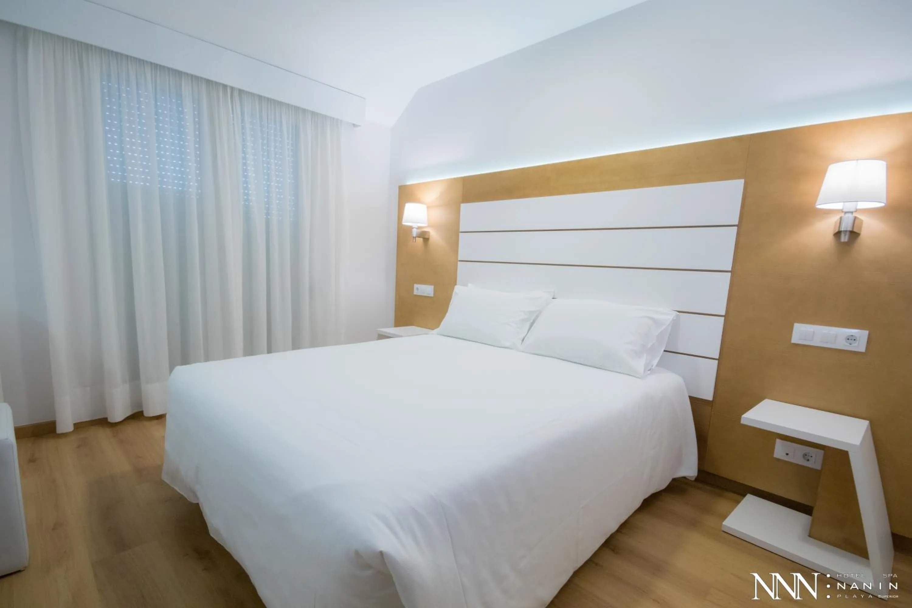 Bed in Hotel Spa Nanin Playa