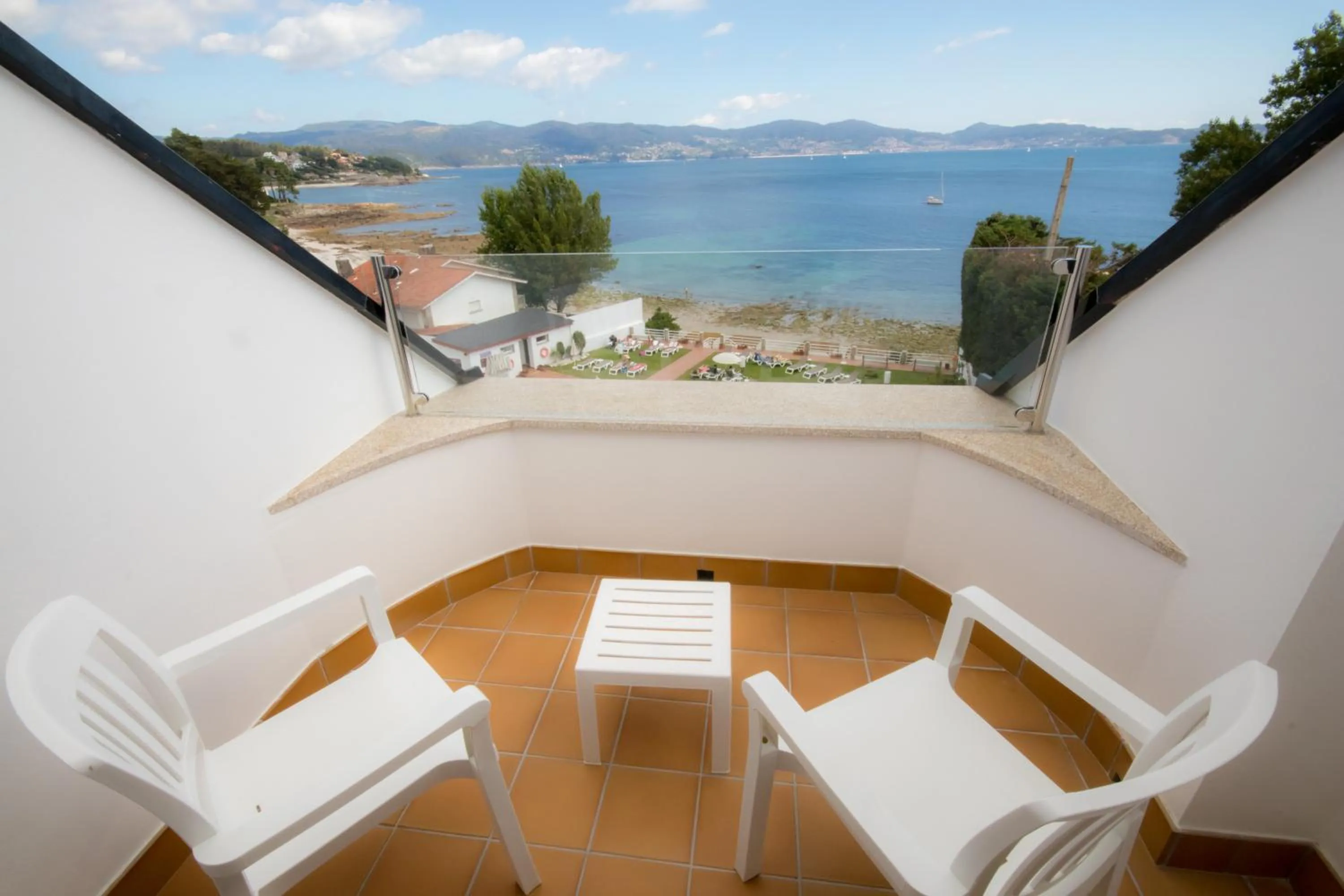 Balcony/Terrace in Hotel Spa Nanin Playa
