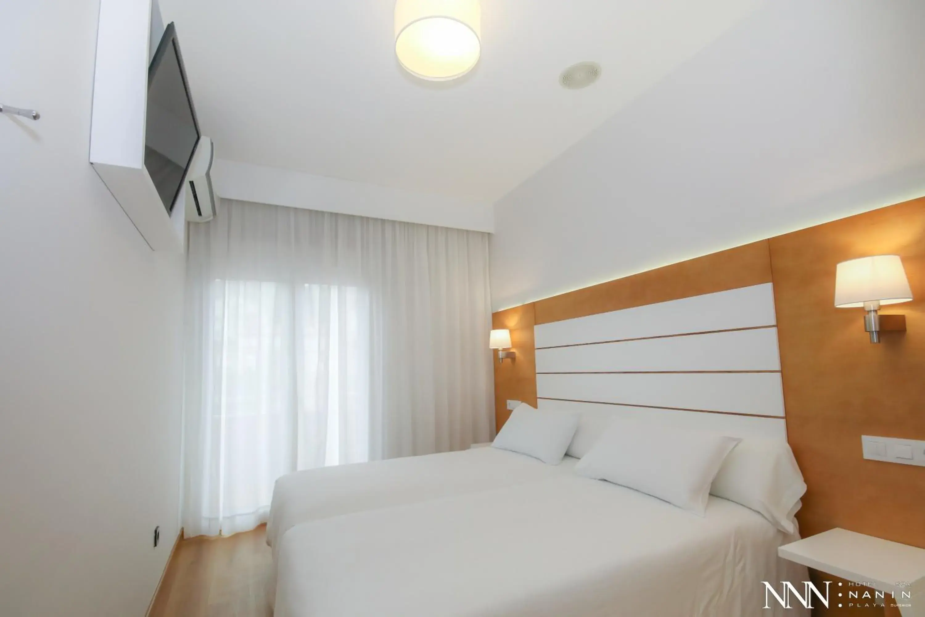 One-Bedroom Apartment sea View with Spa Access in Hotel Spa Nanin Playa One-Bedroom Apartment sea View with Spa Access in Hotel Spa Nanin Playa