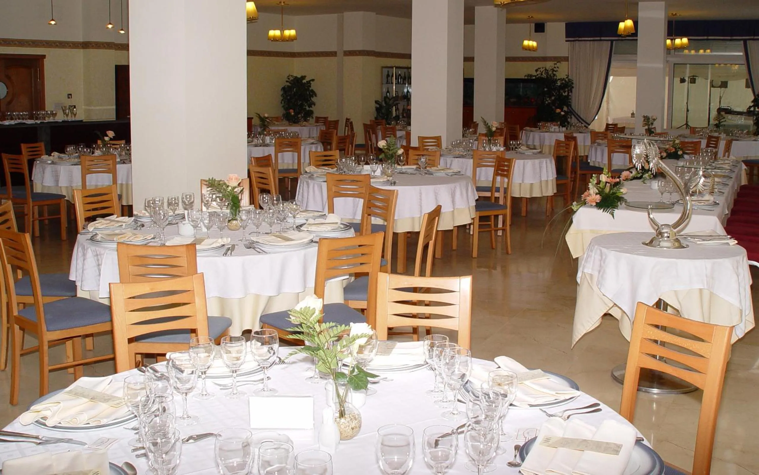 Restaurant/places to eat in Hotel Spa Nanin Playa